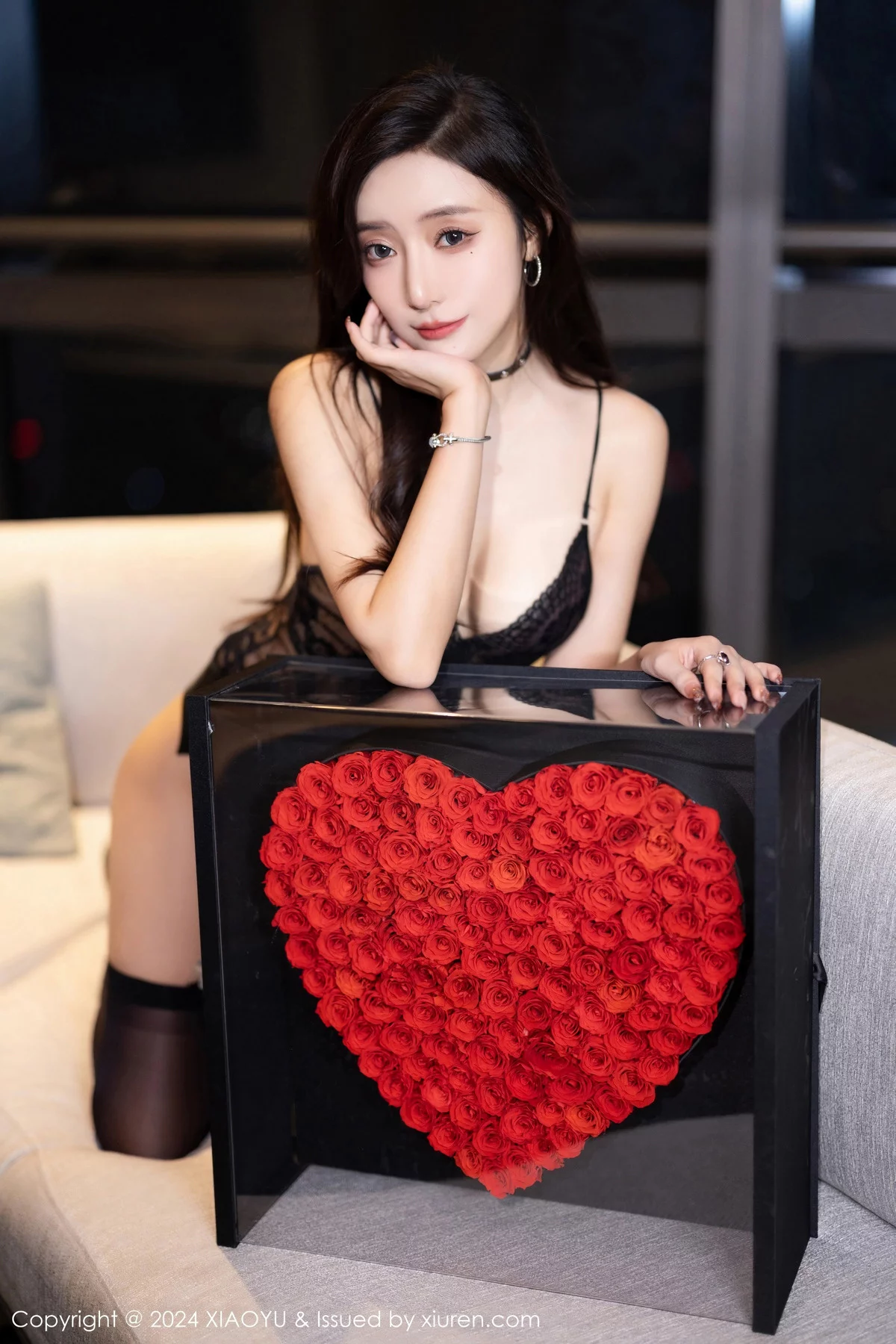 秀人集.com_[XiaoYu画语界]Vol.1177_女神王馨瑶yanni暗红皮衣露黑色蕾丝情趣服秀曼妙身姿诱惑写真83P