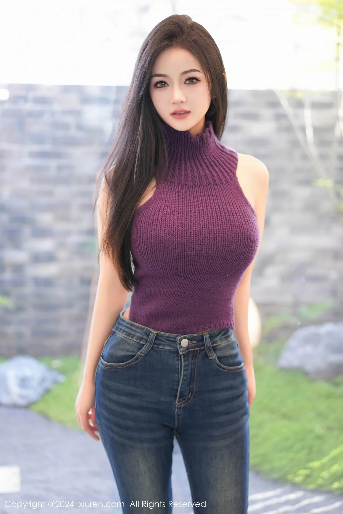 秀人集.com_[XiuRen秀人网]No.7918_模特谭小灵性感紫色上衣配牛仔裤露超薄肉丝秀丰腴身姿诱惑写真75P