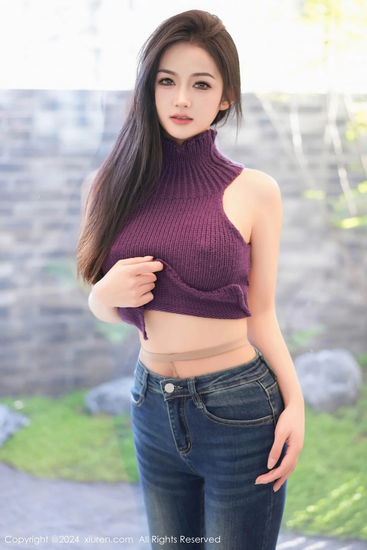 秀人集.com_[XiuRen秀人网]No.7918_模特谭小灵性感紫色上衣配牛仔裤露超薄肉丝秀丰腴身姿诱惑写真75P