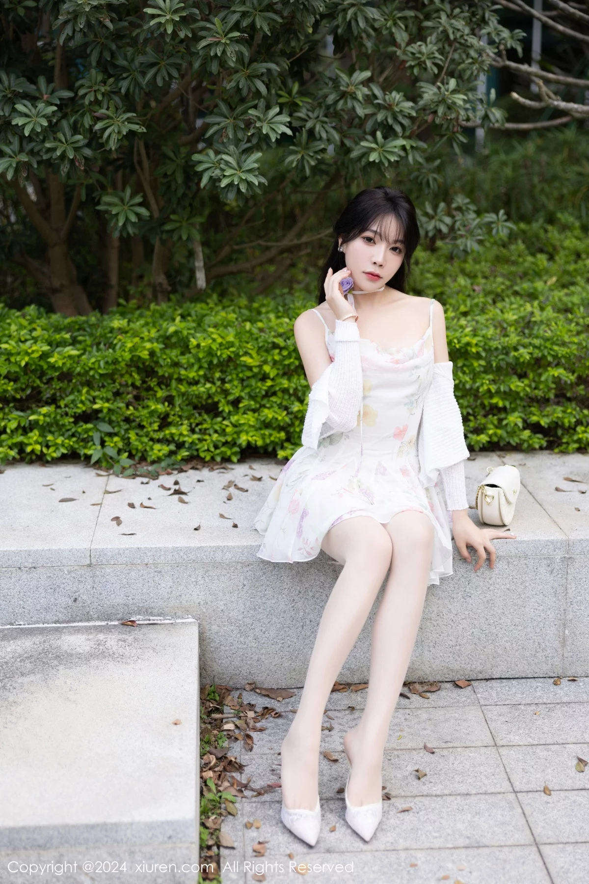 秀人集.com_[XiuRen秀人网]No.7959_女神徐莉芝Booty性感白色短裙+黑色情趣服饰秀曼妙身姿诱惑写真82P