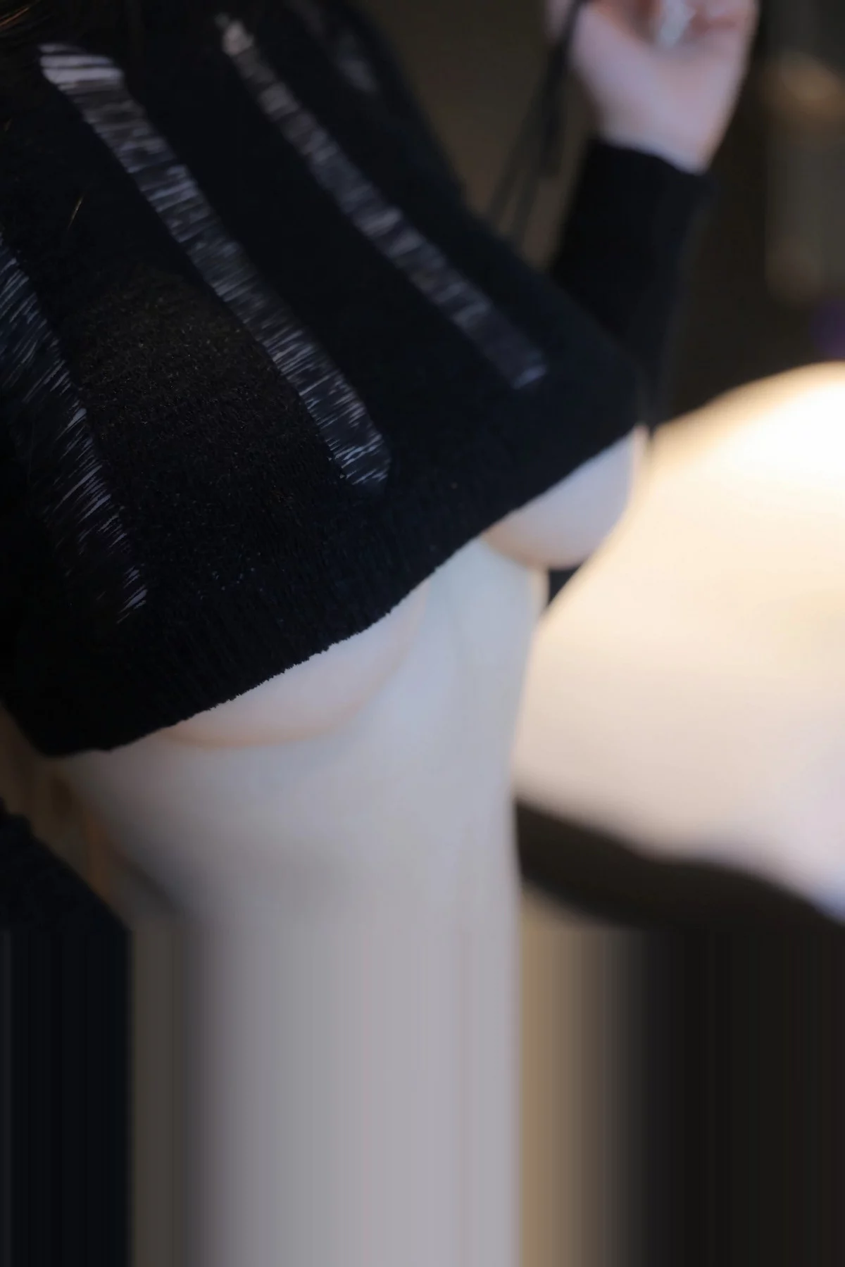 秀人集.com_[XiuRen秀人网]No.7836_模特雨儿baby黑色网纱衣配牛仔裤半脱秀丰腴身材惹火诱惑写真78P