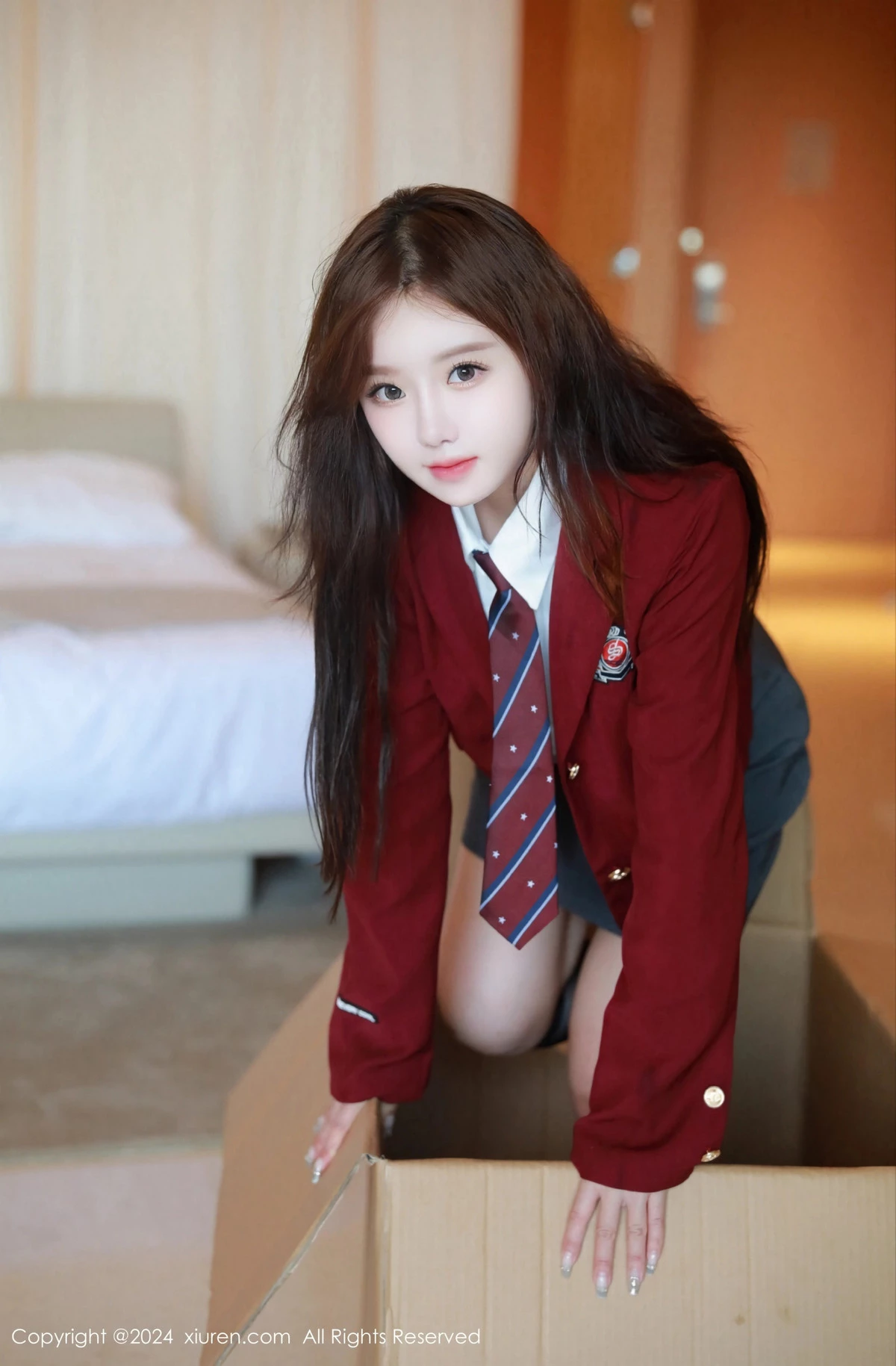 秀人集.com_[XiuRen秀人网]No.8044_模特小薯条nienie性感红色制服露黑色线式情趣内衣惹火诱惑写真74P