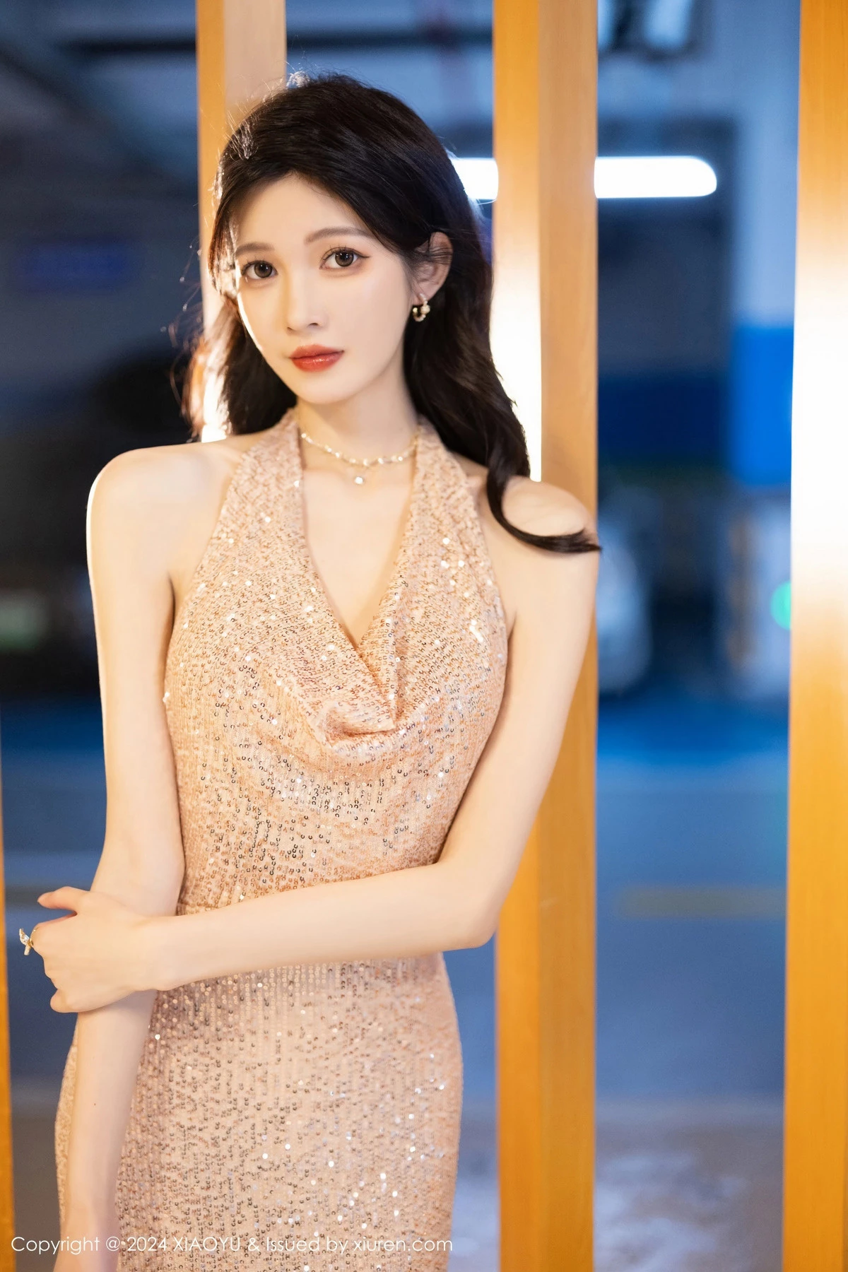 秀人集.com_[XiaoYu画语界]Vol.1195_模特程程程银色连衣长裙+黑色轻透情趣服饰秀曼妙身姿诱惑写真91P