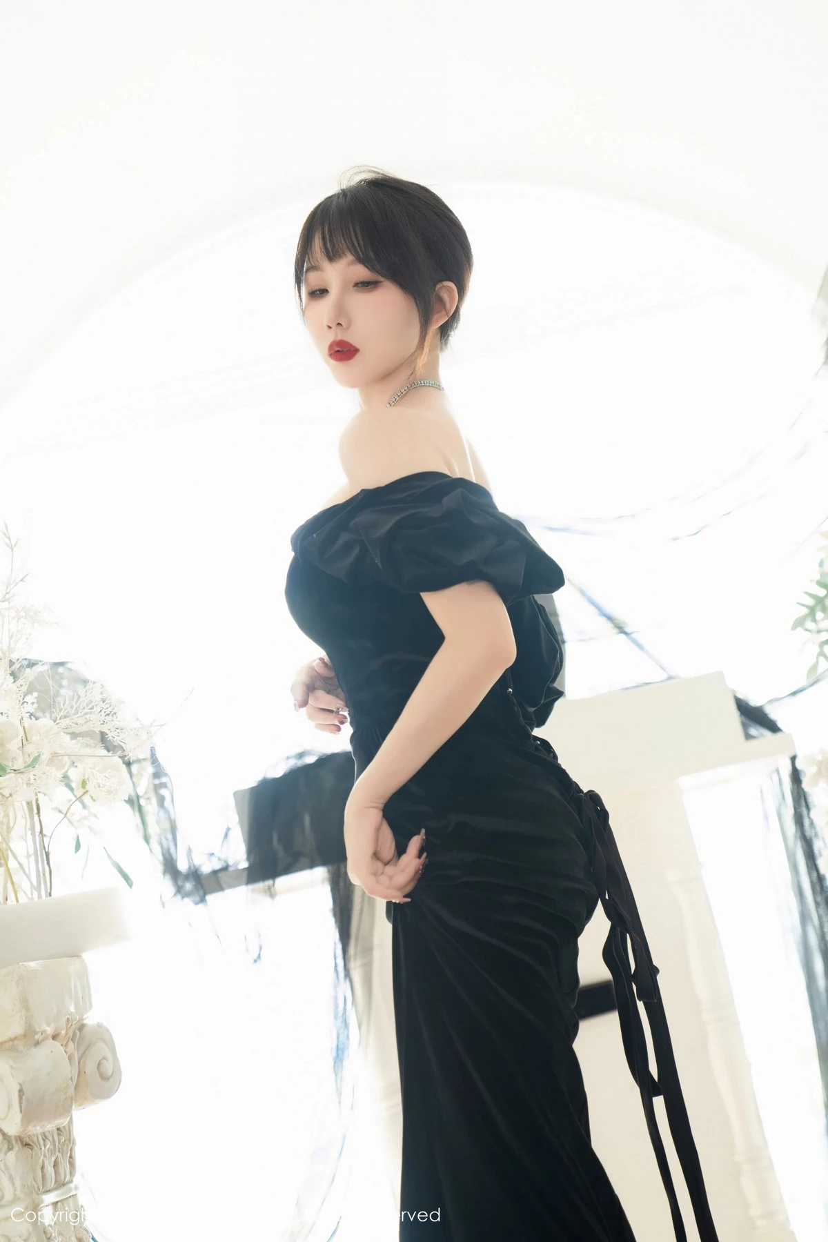 秀人集.com_[XiuRen秀人网]No.8070_模特波巧酱性感黑色长裙露黑色蕾丝内衣配超薄黑丝极致魅惑写真87P