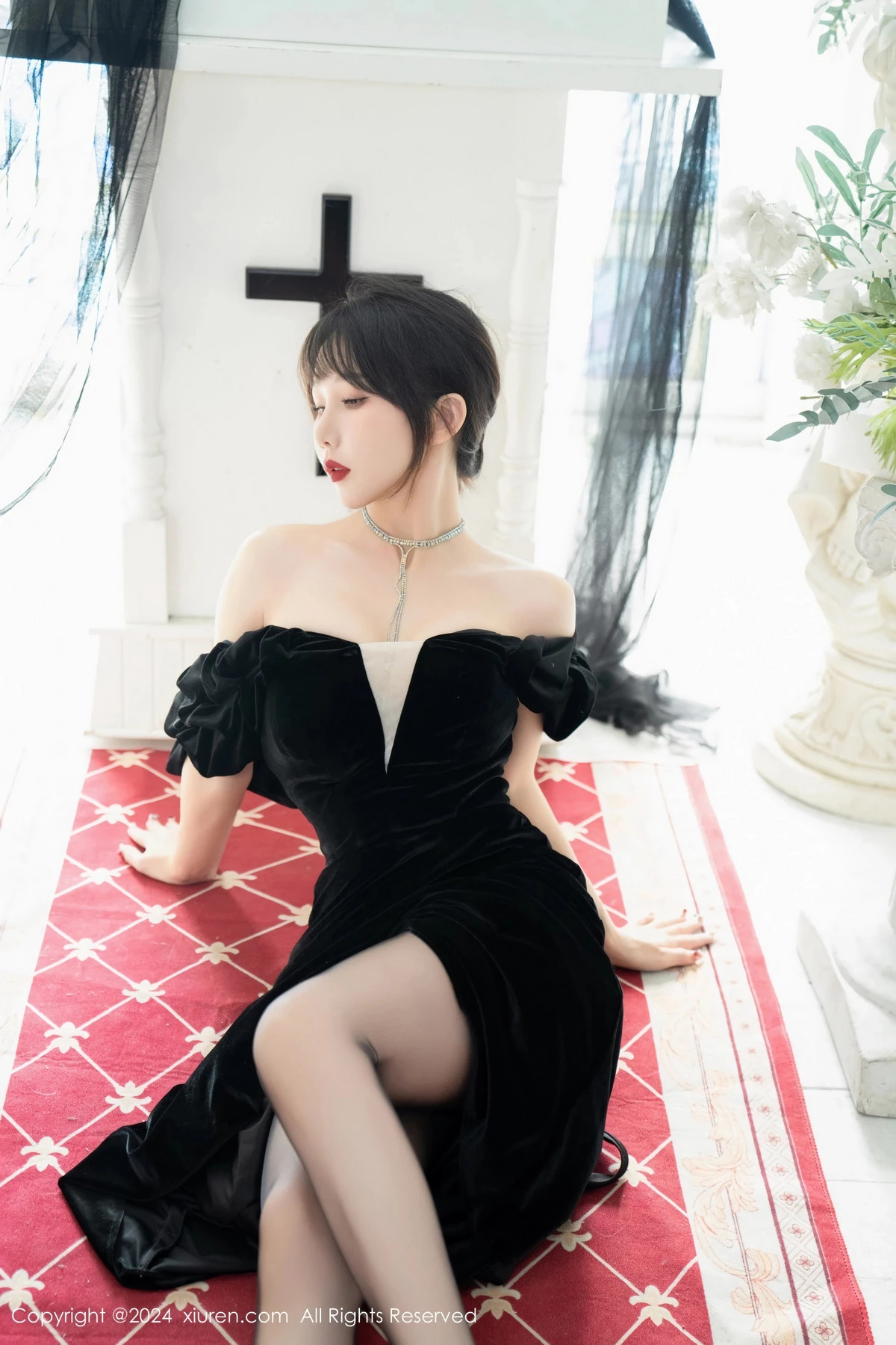 秀人集.com_[XiuRen秀人网]No.8070_模特波巧酱性感黑色长裙露黑色蕾丝内衣配超薄黑丝极致魅惑写真87P