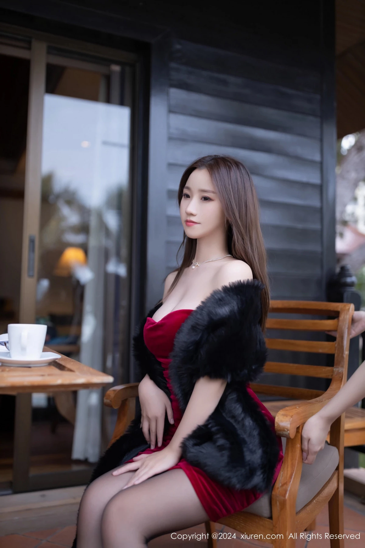 秀人集.com_[XiuRen秀人网]No.8077_模特杏子Yada性感红色连衣短裙露黑色内衣秀曼妙身姿诱惑写真82P