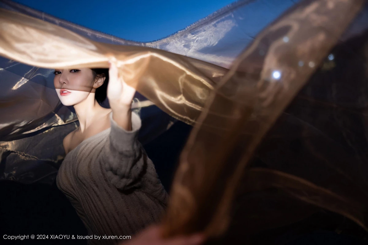 秀人集.com_[XiaoYu画语界]Vol.1200_女神王馨瑶yanni性感黑色情趣内衣配黑丝袜秀完美身材诱惑写真90P