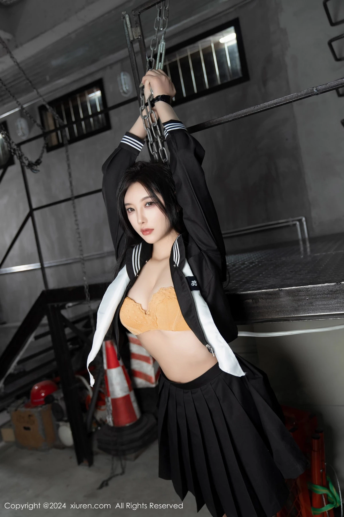 秀人集.com_[XiuRen秀人网]No.8080_女神杨晨晨Yome性感黑色制服露黄色内衣秀丰腴身材完美诱惑写真90P