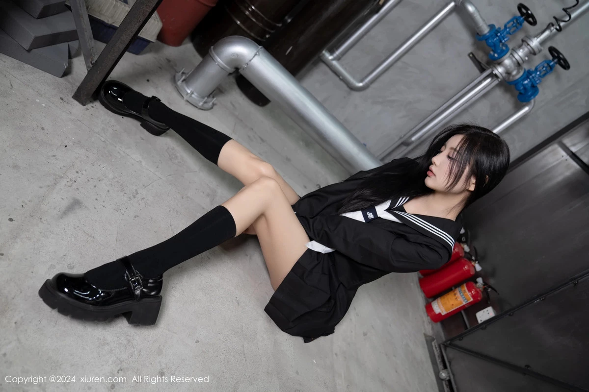 秀人集.com_[XiuRen秀人网]No.8080_女神杨晨晨Yome性感黑色制服露黄色内衣秀丰腴身材完美诱惑写真90P