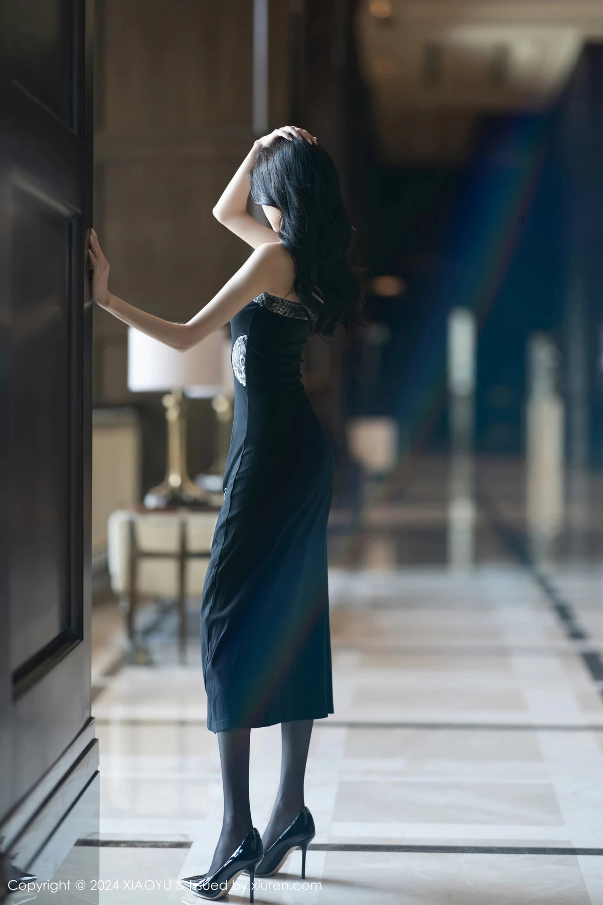 秀人集.com_[XiaoYu画语界]Vol.1201_模特程程程白色吊带长裙+性感黑色服饰秀曼妙身姿迷人诱惑写真81P