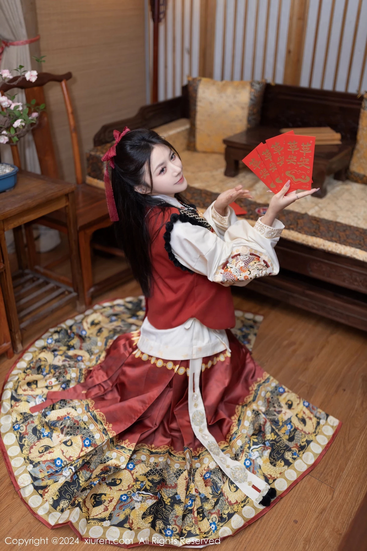 秀人集.com_[XiuRen秀人网]No.8095_模特鱼子酱Fish贺新春主题红色服饰露红布兜秀曼妙身姿诱惑写真80P