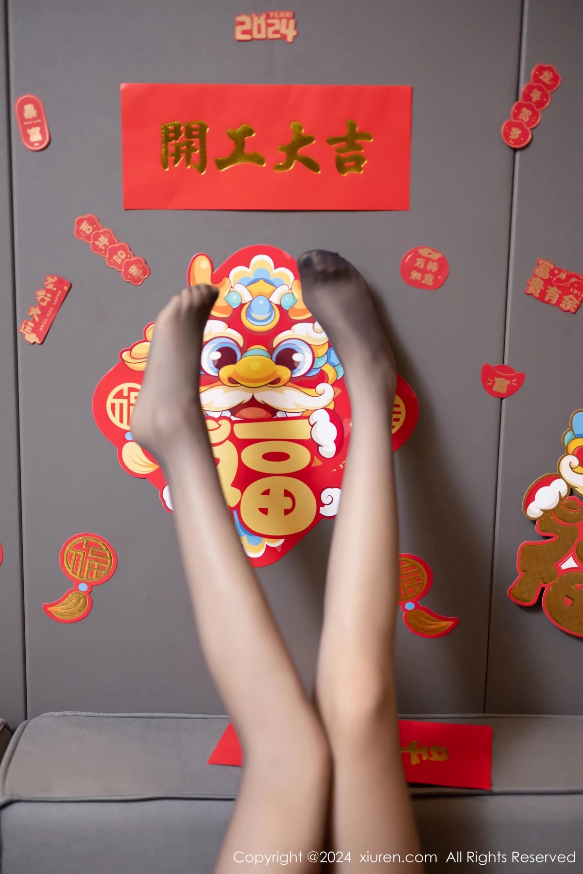 秀人集.com_[XiuRen秀人网]No.8103_女神杨晨晨Yome性感连衣短裙+红色蕾丝内衣秀完美身材诱惑写真85P