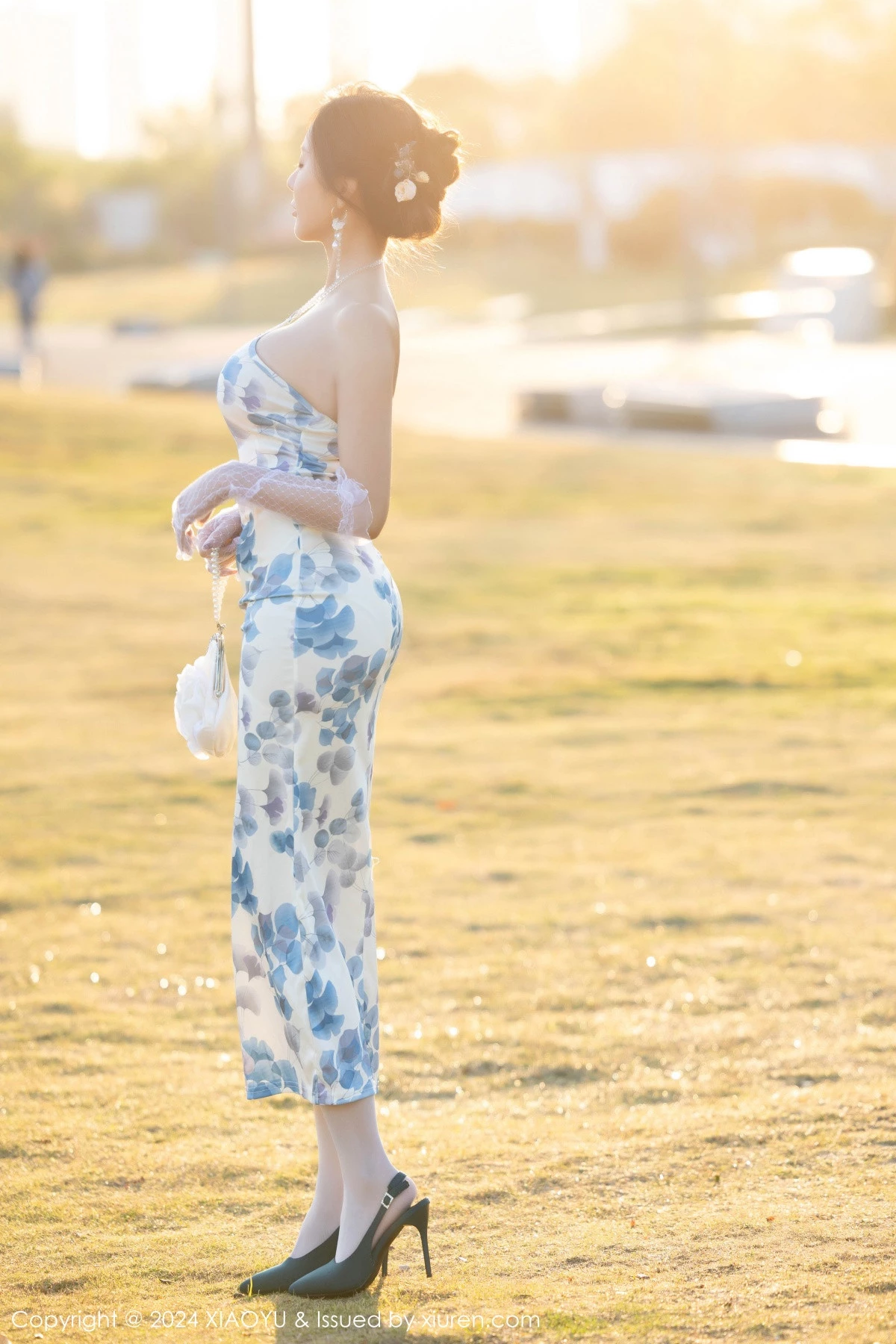 秀人集.com_[XiaoYu画语界]Vol.1191_女神王馨瑶yanni性感图案连衣裙露黄蓝内衣秀曼妙身姿诱惑写真81P