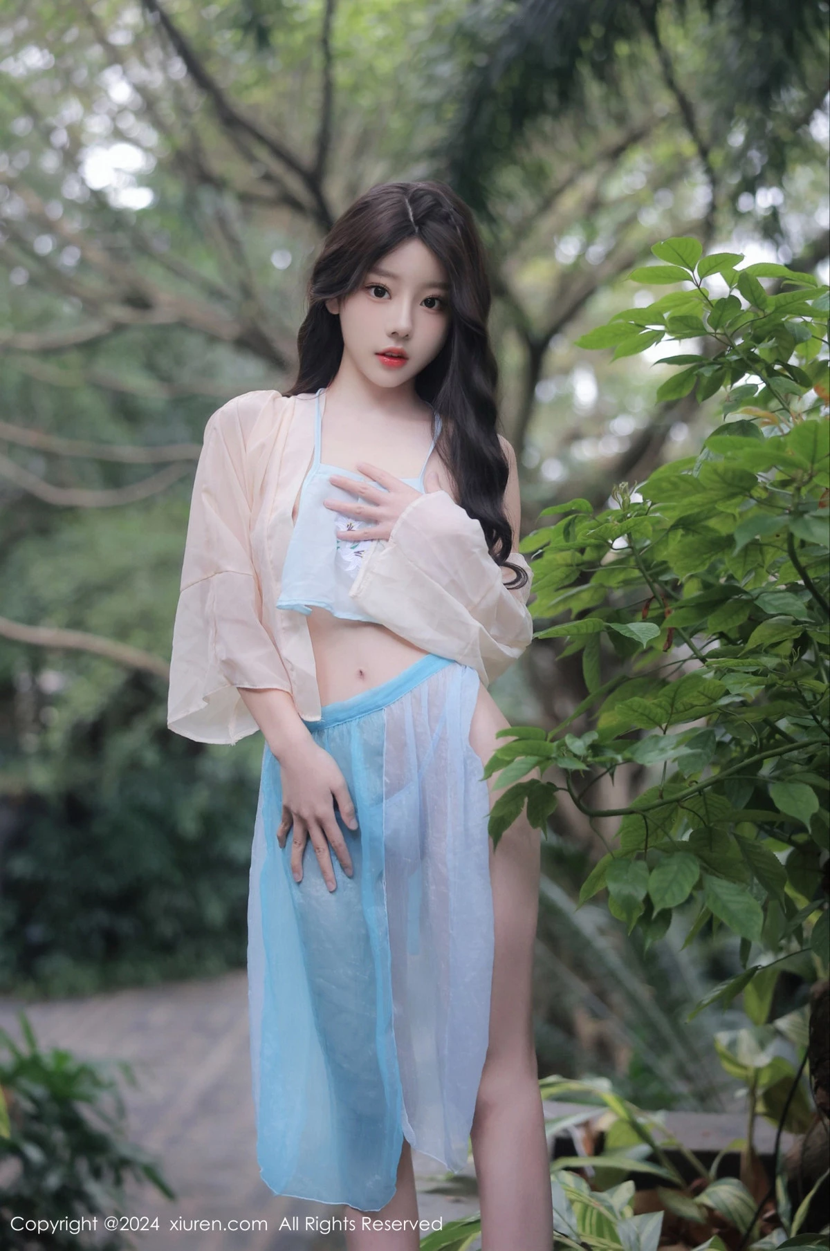 秀人集.com_[XiuRen秀人网]No.8168_模特桃妖夭户外性感浅色古装薄纱服饰秀娇美惹火身段诱惑写真79P