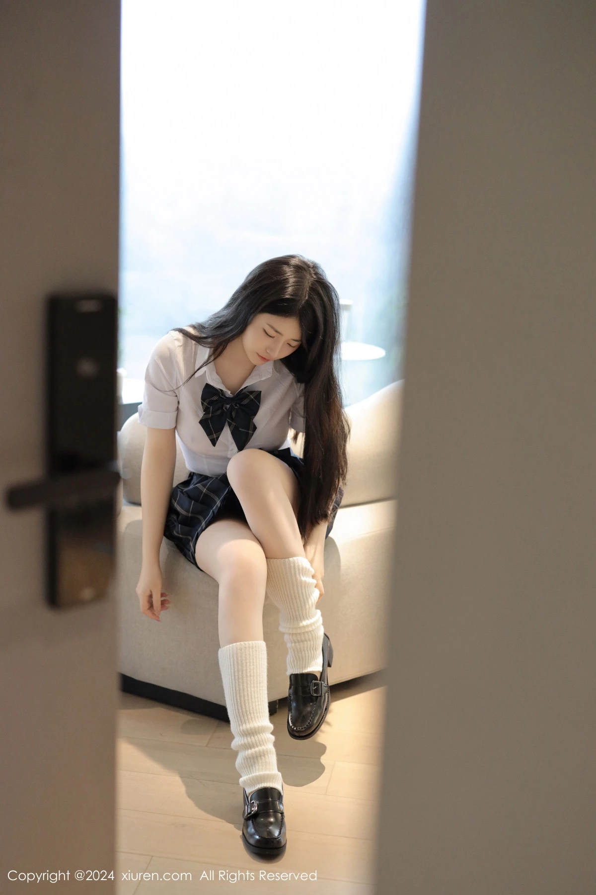 秀人集.com_[XiuRen秀人网]No.8173_模特陈小花性感白衬衫配黑色格子短裙秀曼妙身姿迷人诱惑写真83P