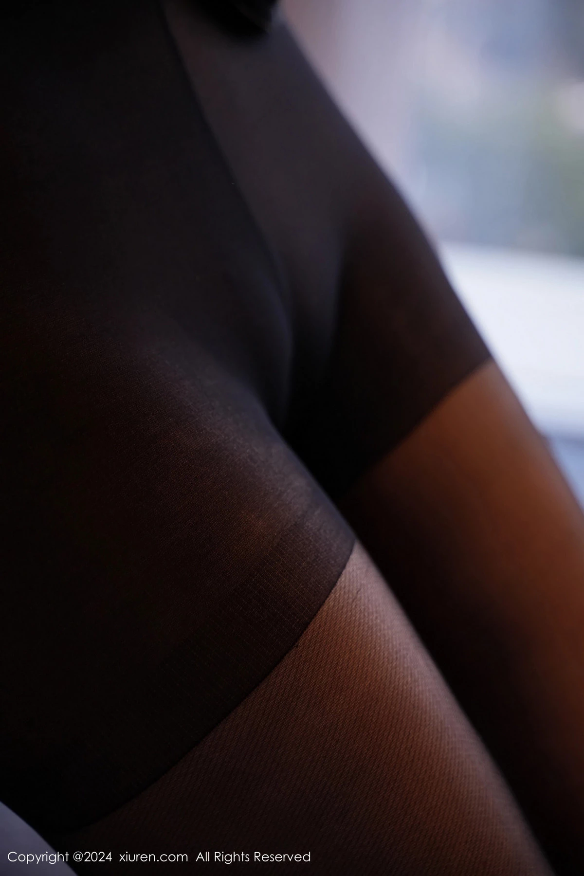 秀人集.com_[XiuRen秀人网]No.8170_模特蕾蕾醒了没性感黑色收身服饰配超薄黑丝秀丰腴身材诱惑写真80P