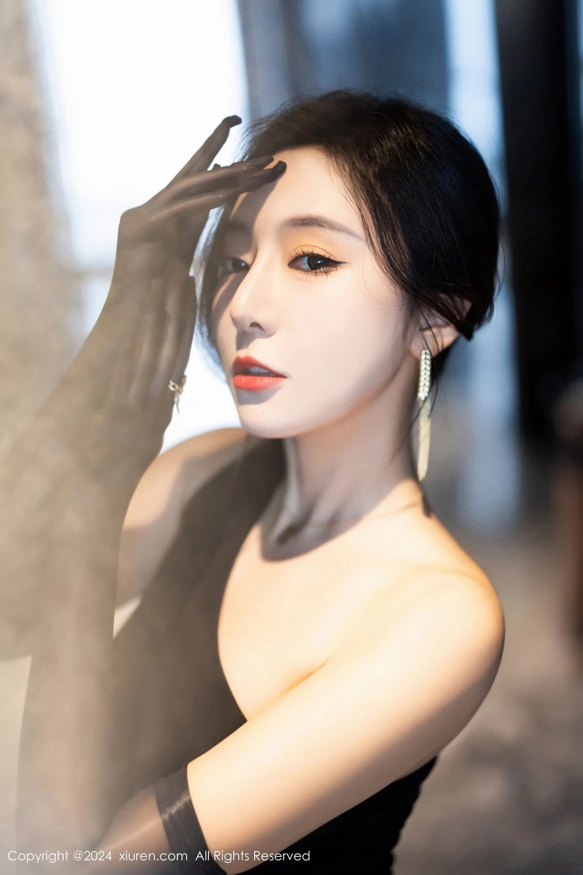 秀人集.com_[XiuRen秀人网]No.8194_女神王馨瑶yanni黑色连衣长裙+黑色轻透情趣服饰惹火诱惑写真82P