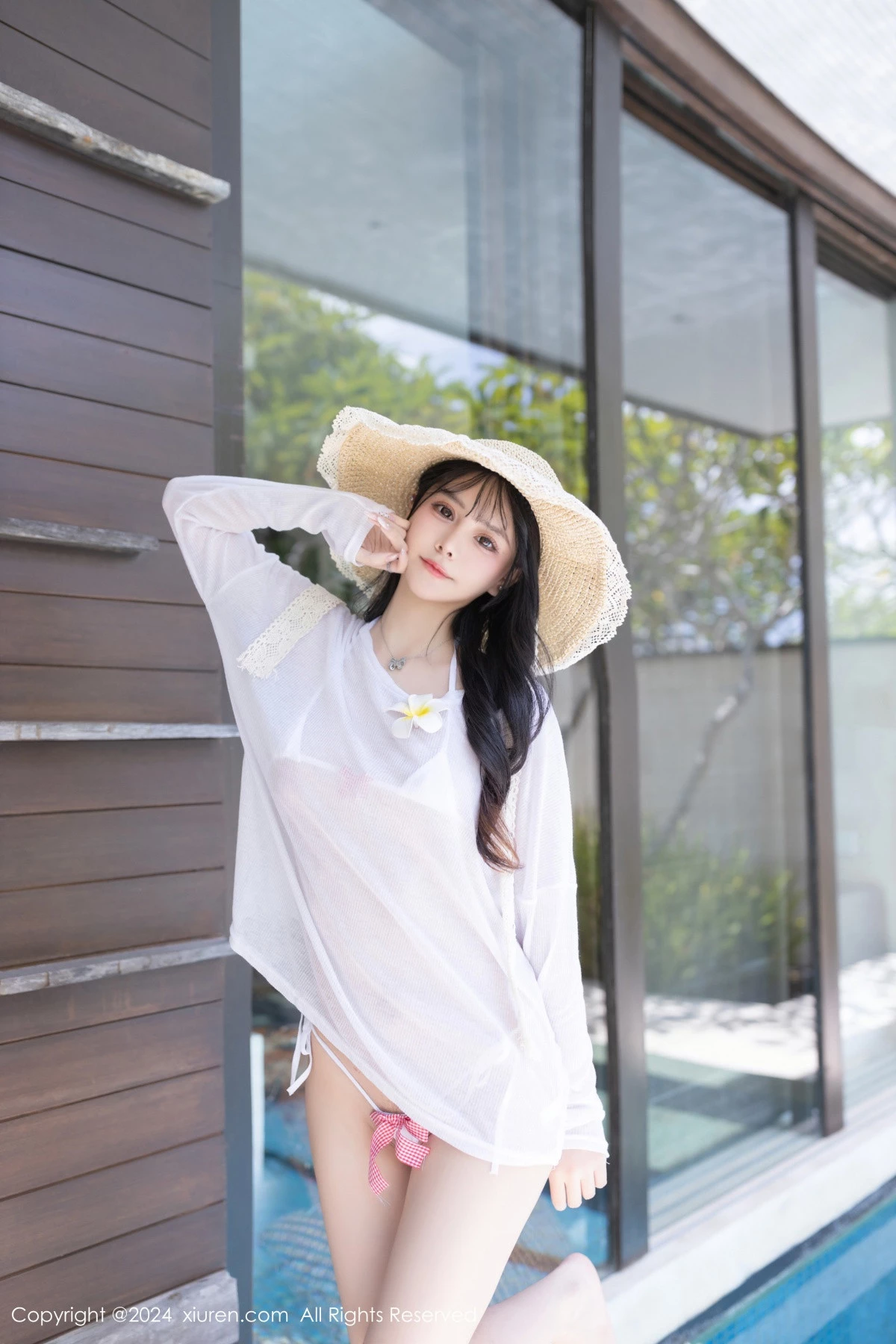 秀人集.com_[XiuRen秀人网]No.8203_模特幼幼户外脱性感白T露白色三点式泳衣秀完美身材极致诱惑写真80P