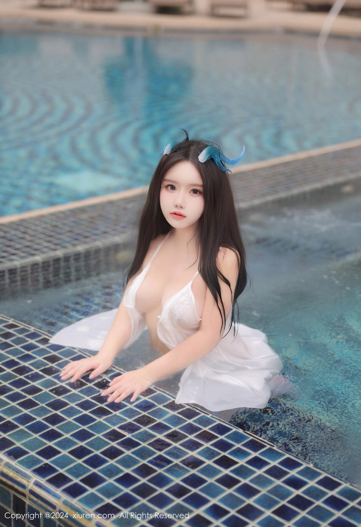 秀人集.com_[XiuRen秀人网]No.8218_模特小薯条nienie小龙女装扮性感白色服饰配白丝袜完美诱惑写真91P