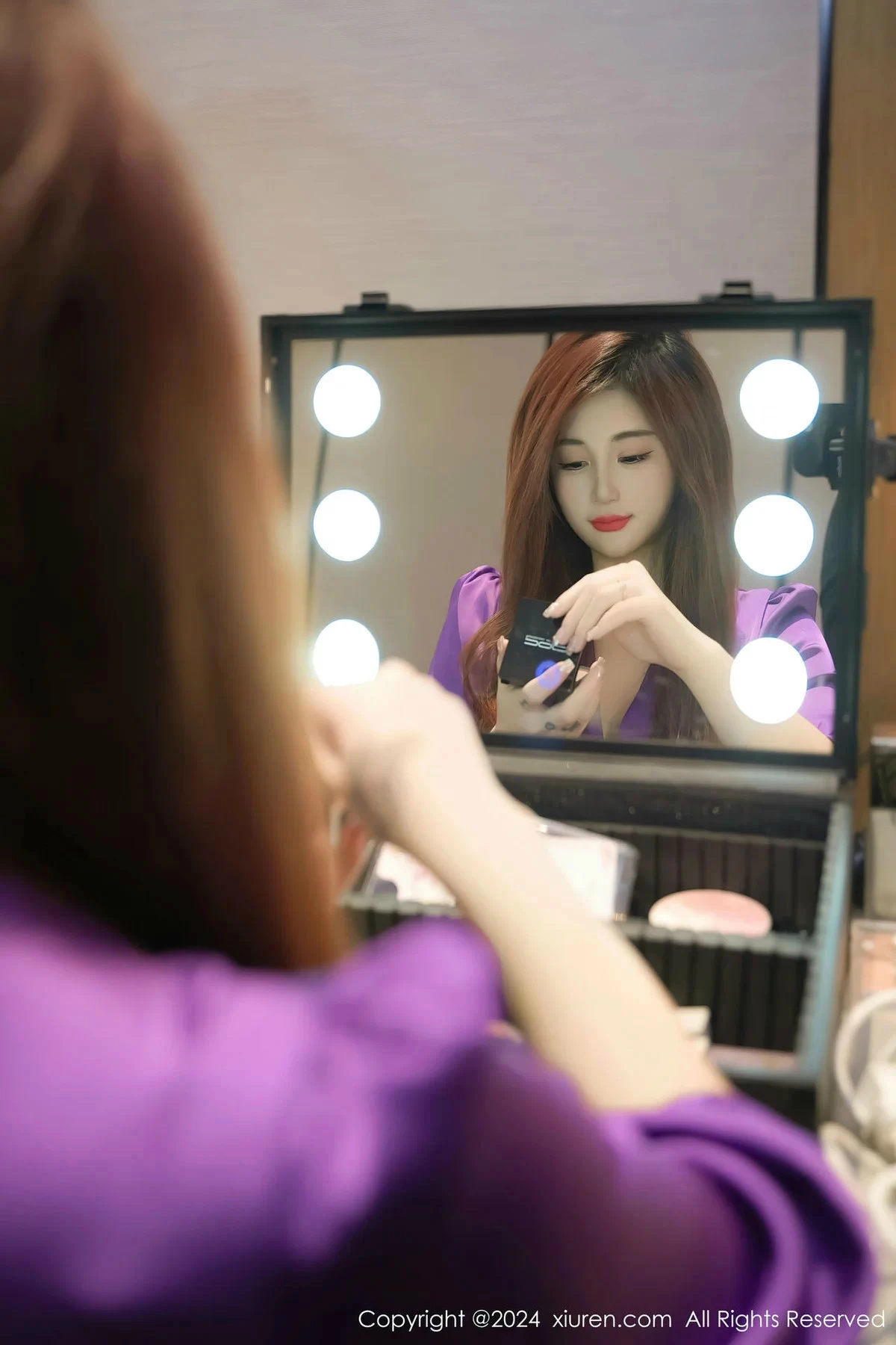 秀人集.com_[XiuRen秀人网]No.8237_模特美七Mia性感紫色上衣配黑短裙露蕾丝内衣秀丰满身材诱惑写真81P