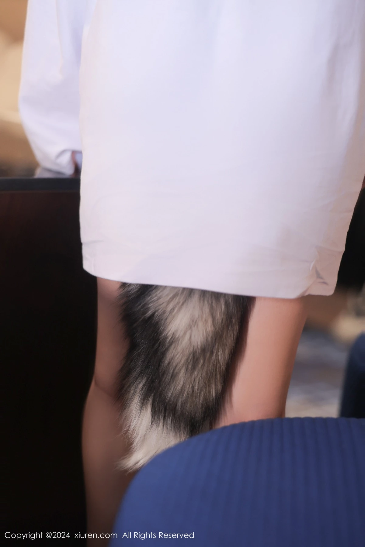 秀人集.com_[XiuRen秀人网]No.8245_新人模特媃柔性感狐狸装扮白色上衣半脱秀惹火身材撩人诱惑写真87P