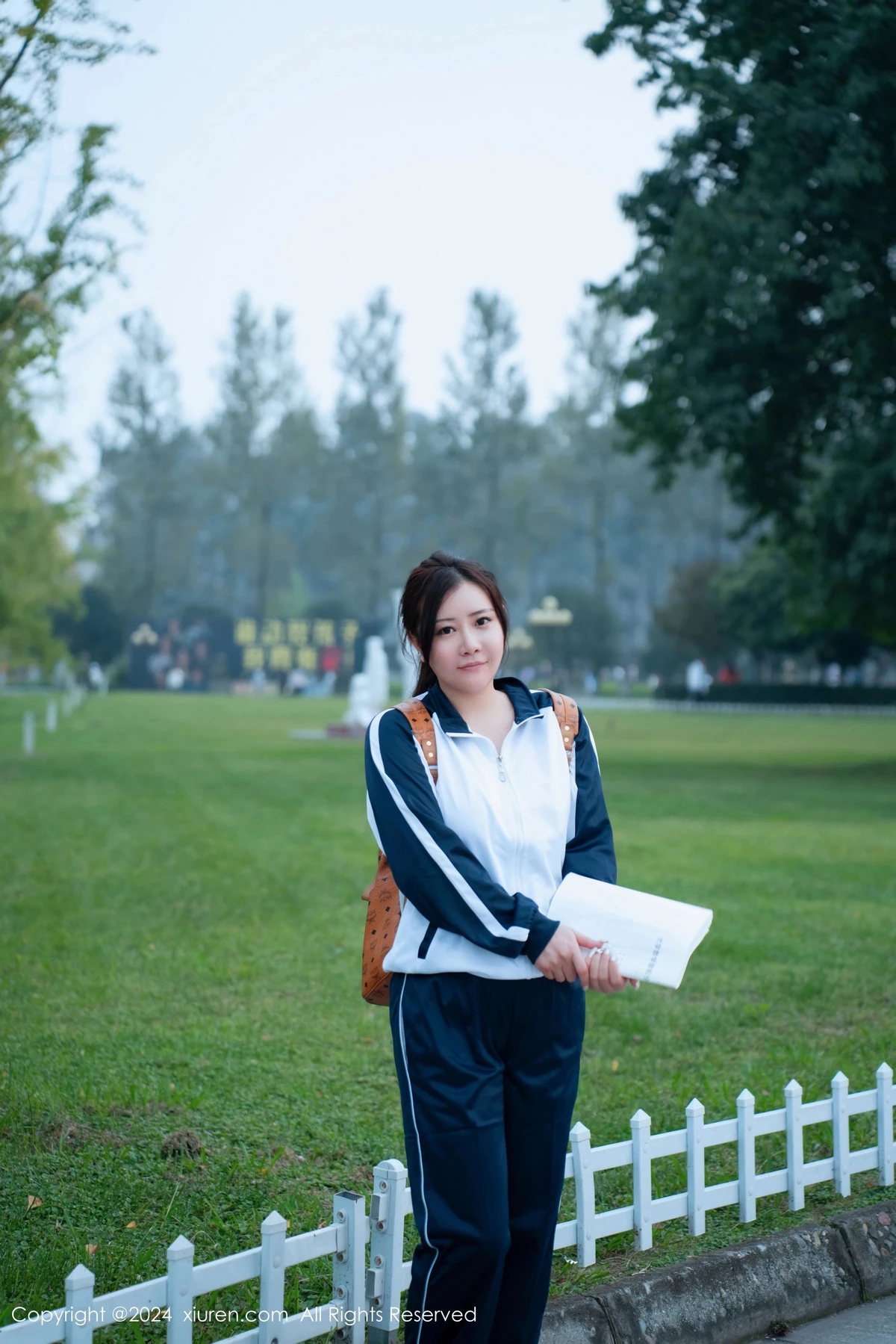 秀人集.com_[XiuRen秀人网]No.8122_模特王婉悠Queen教师场景性感学生制服秀丰腴身材惹火诱惑写真80P