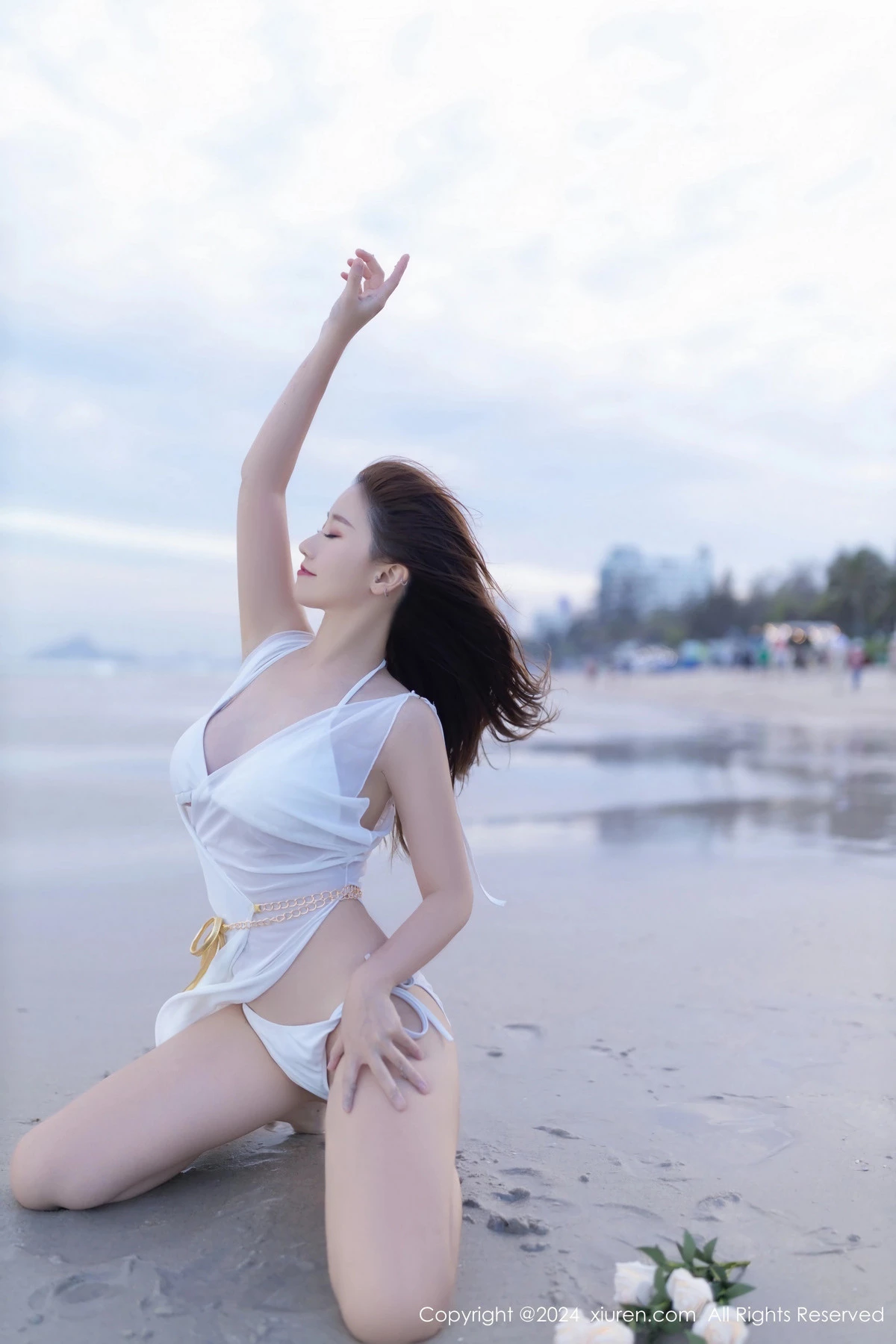 秀人集.com_[XiuRen秀人网]No.8123_模特杏子Yada户外性感白色比基尼服饰秀完美身材迷人诱惑写真81P