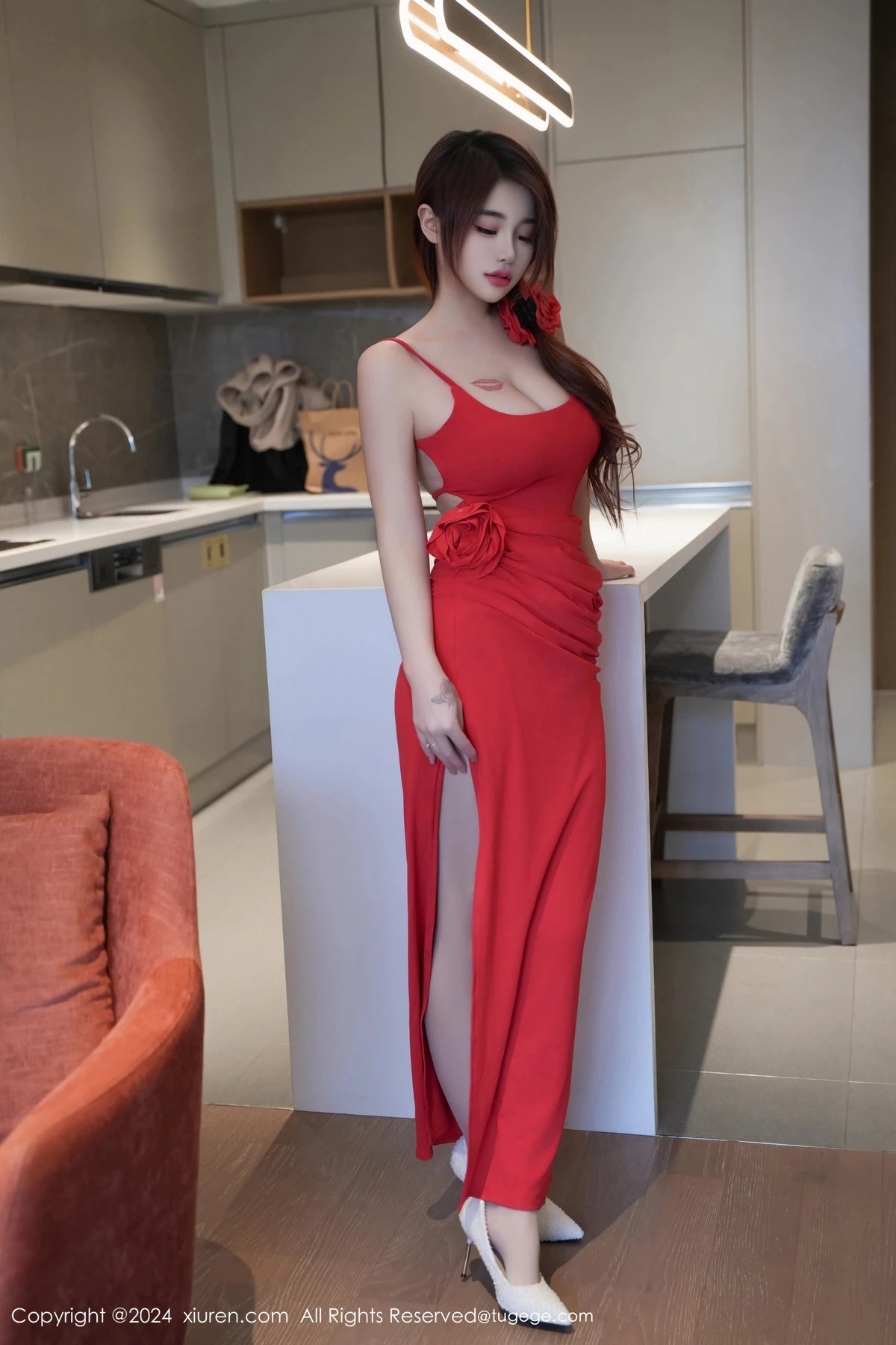 秀人集.com_[XiuRen秀人网]No.8313_模特美七Mia厨房性感红色长裙配超薄肉丝秀丰满身材惹火诱惑写真82P