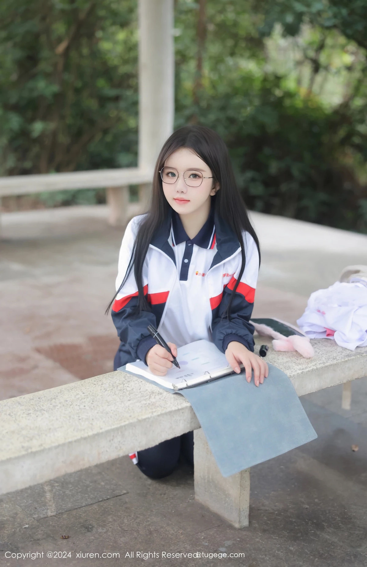 秀人集.com_[XiuRen秀人网]No.8335_模特小薯条nienie户外性感学生运动装露超薄肉丝撩人诱惑写真88P