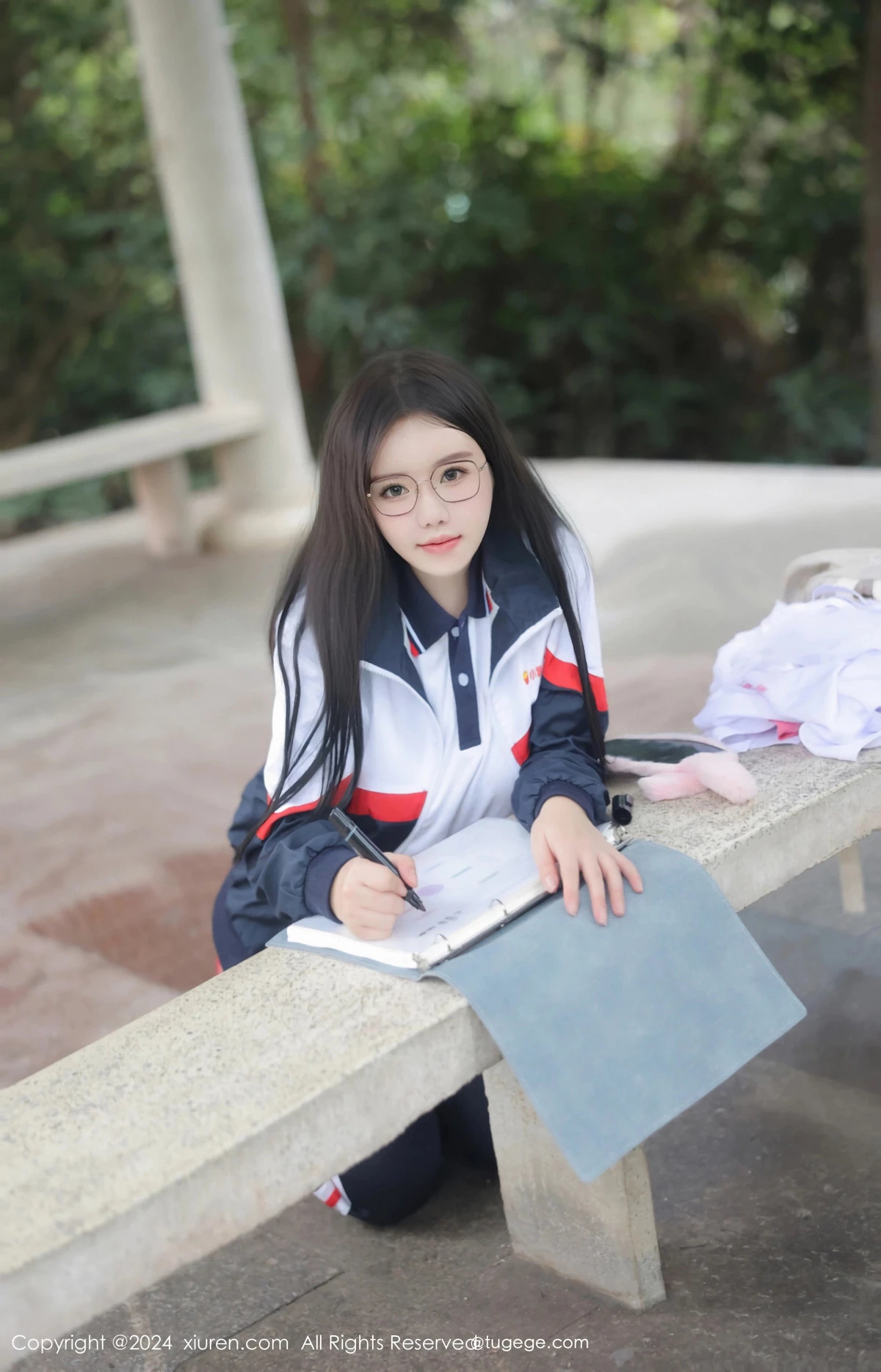 秀人集.com_[XiuRen秀人网]No.8335_模特小薯条nienie户外性感学生运动装露超薄肉丝撩人诱惑写真88P