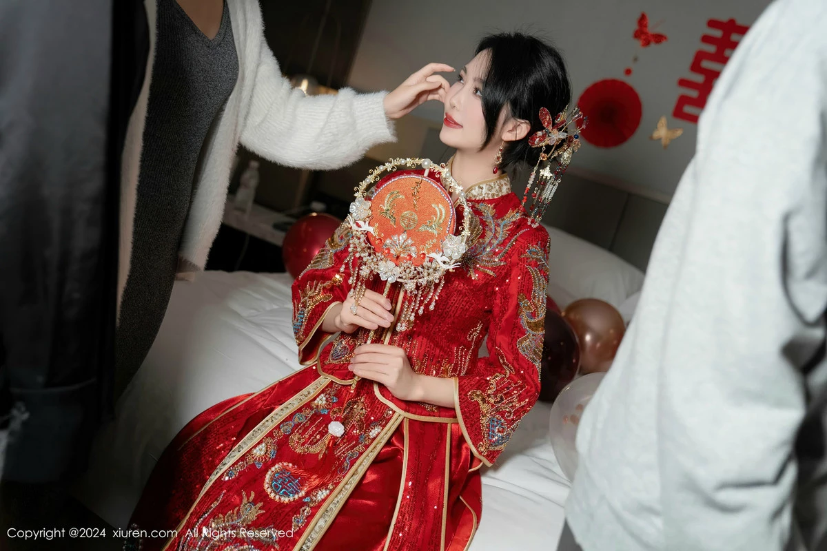 秀人集.com_[XiuRen秀人网]No.8376_模特利世性感红色新娘妆露红色内衣配超薄闪亮肉丝完美诱惑写真95P