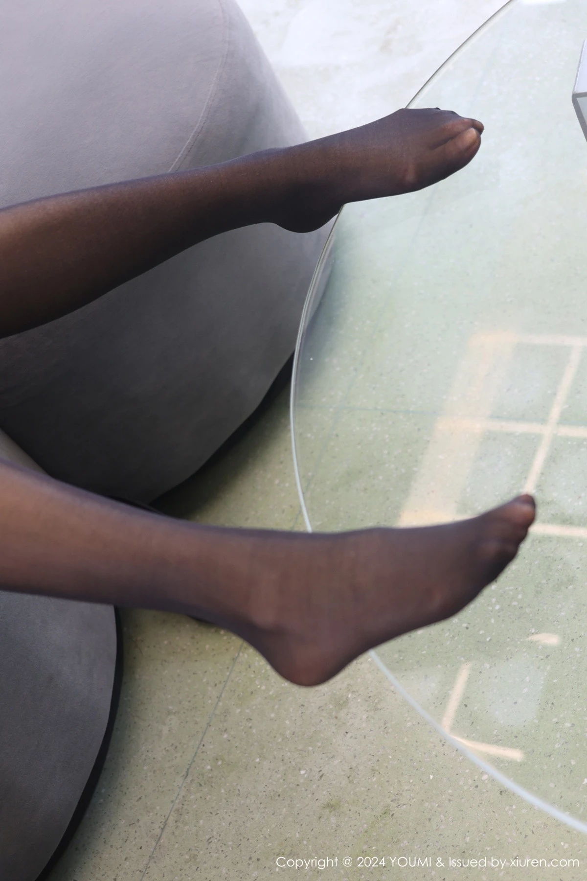 秀人集.com_[YouMi尤蜜荟]Vol.1049_模特菲儿beauty性感黑色蕾丝服饰配超薄无内黑丝秀翘臀诱惑写真69P