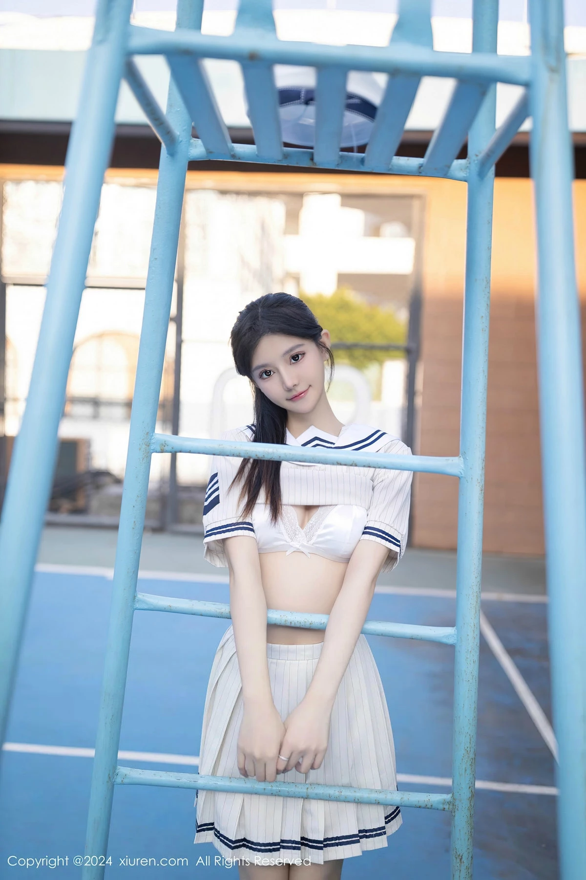 秀人集.com_[XiuRen秀人网]No.8280_模特幼幼性感白色学生短裙制服露白色内衣秀完美身材诱惑写真80P