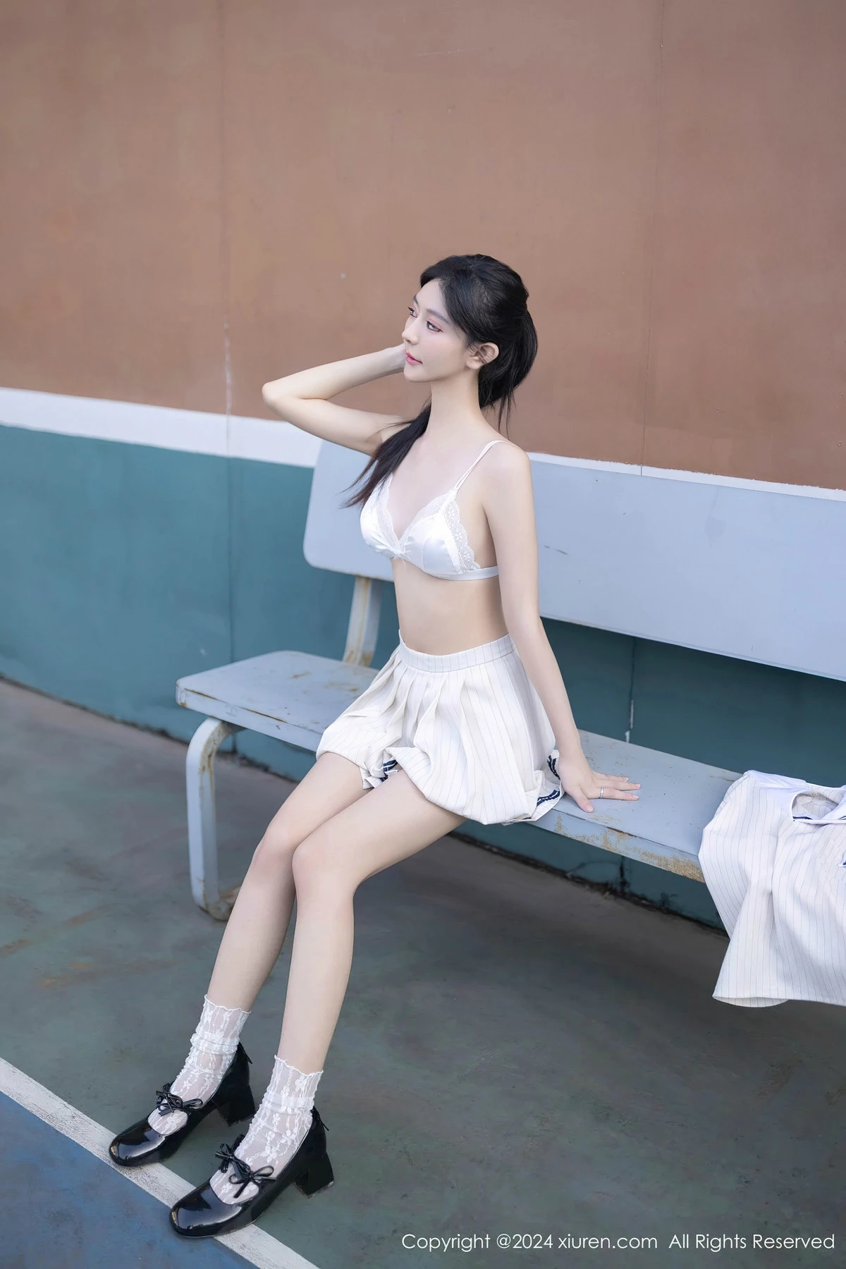 秀人集.com_[XiuRen秀人网]No.8280_模特幼幼性感白色学生短裙制服露白色内衣秀完美身材诱惑写真80P