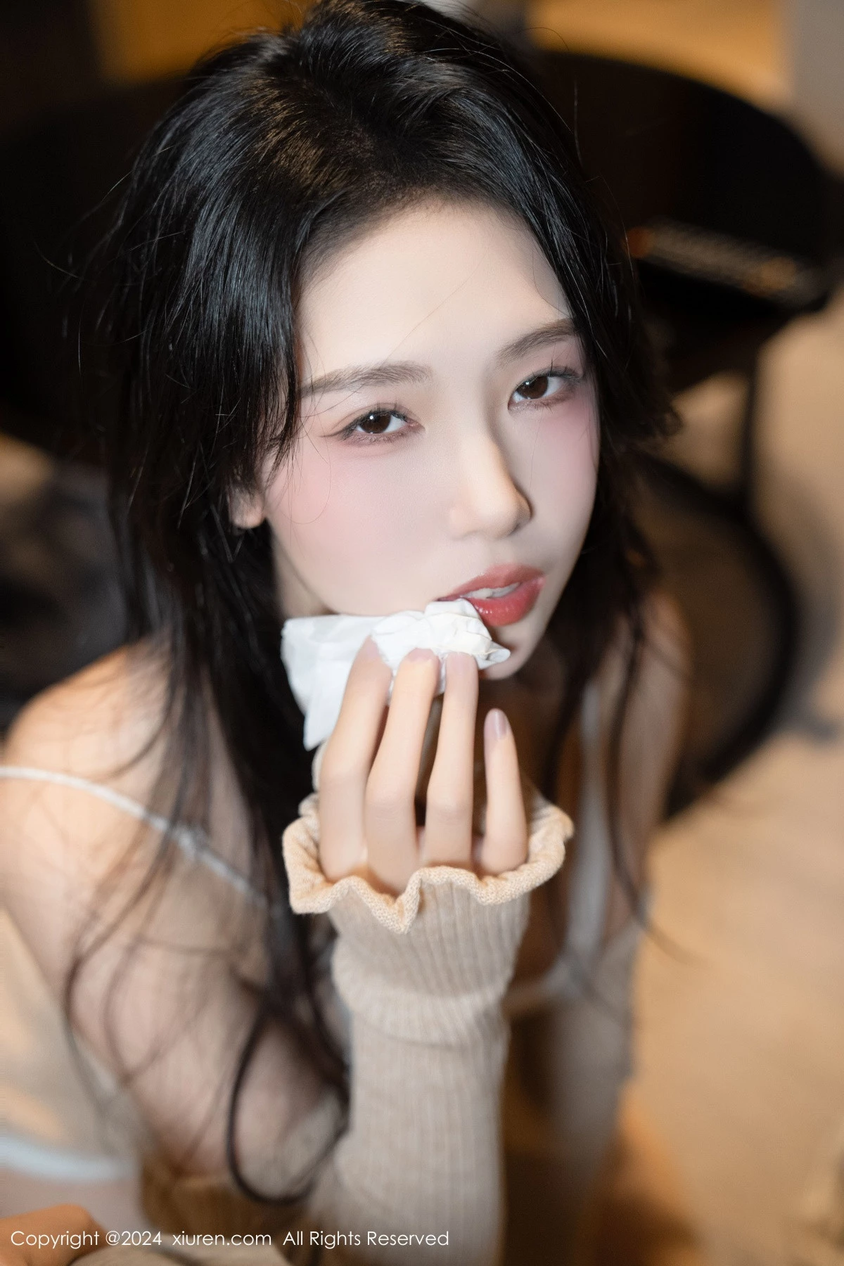 秀人集.com_[XiuRen秀人网]No.8455_模特利世性感杏色上衣露白色内衣配原色丝袜秀曼妙身姿诱惑写真86P