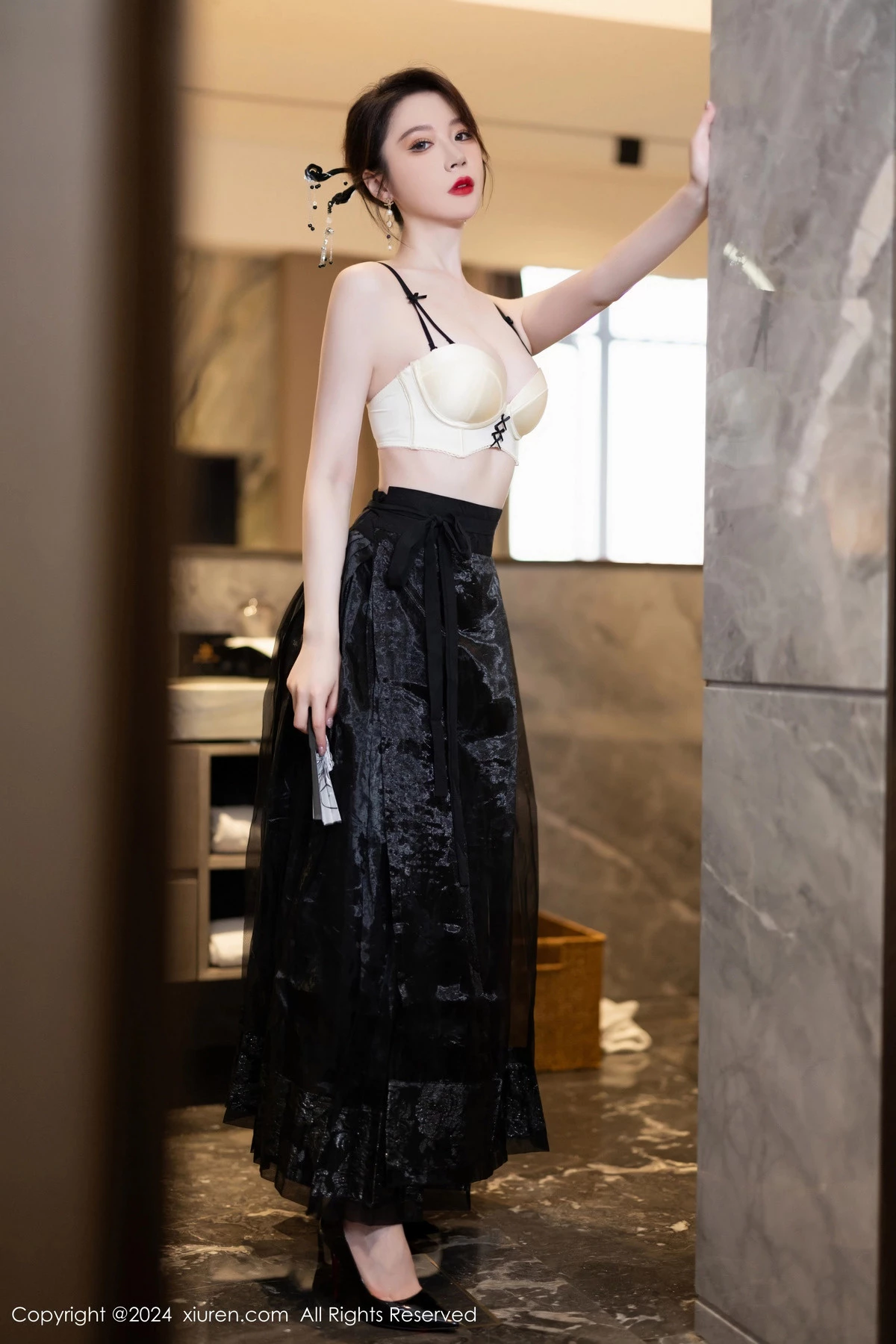 秀人集.com_[XiuRen秀人网]No.8465_模特梦心玥性感黑色长裙露浅黄色内衣秀高挑曼妙身姿诱惑写真82P