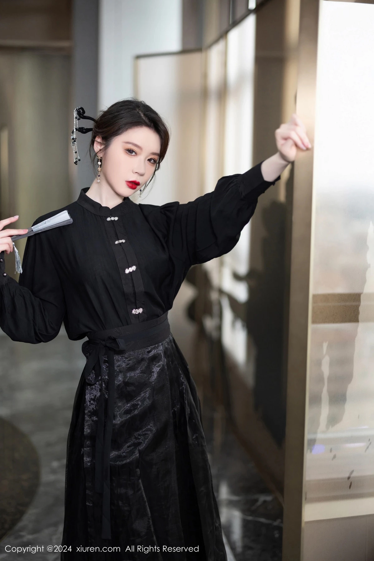 秀人集.com_[XiuRen秀人网]No.8465_模特梦心玥性感黑色长裙露浅黄色内衣秀高挑曼妙身姿诱惑写真82P