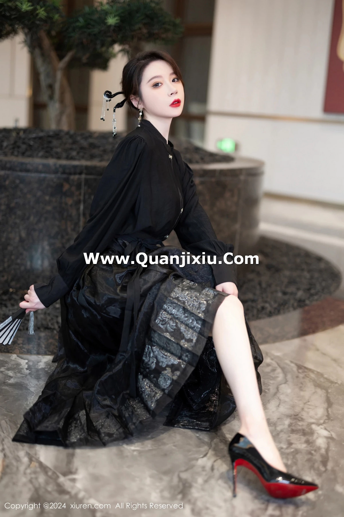 秀人集.com_[XiuRen秀人网]No.8465_模特梦心玥性感黑色长裙露浅黄色内衣秀高挑曼妙身姿诱惑写真82P