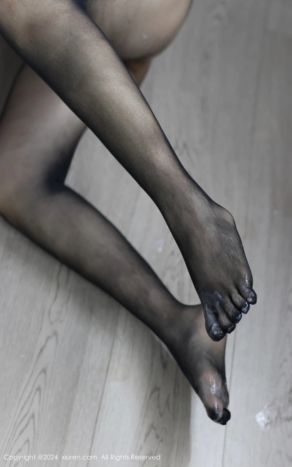 秀人集.com_[XiuRen秀人网]No.8432_模特小薯条nienie性感蓝色连体衣配超薄黑丝秀曼妙身姿诱惑写真84P