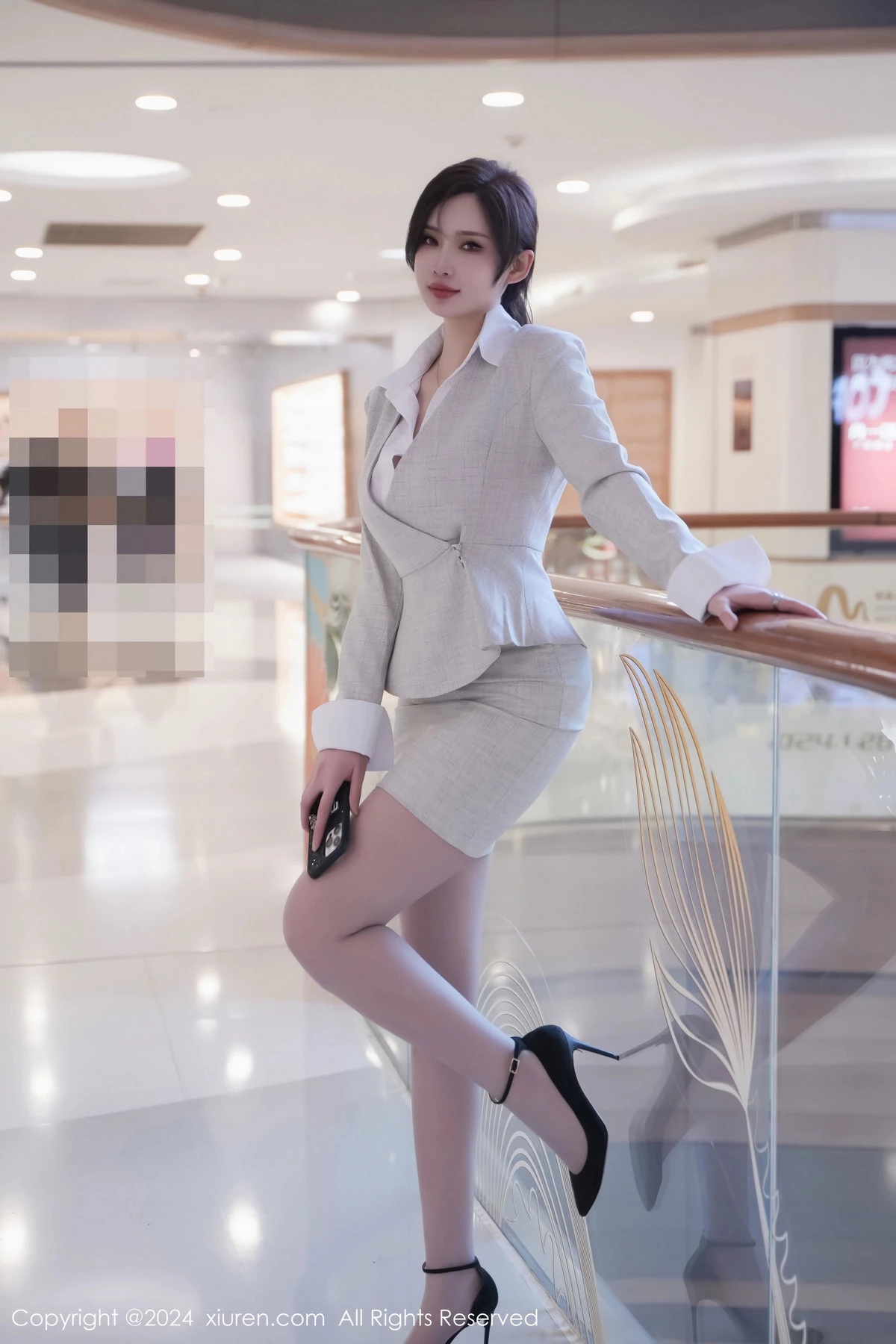 秀人集.com_[XiuRen秀人网]No.8444_女神Carol周妍希性感职业装露粉色内衣配开档灰丝完美诱惑写真81P