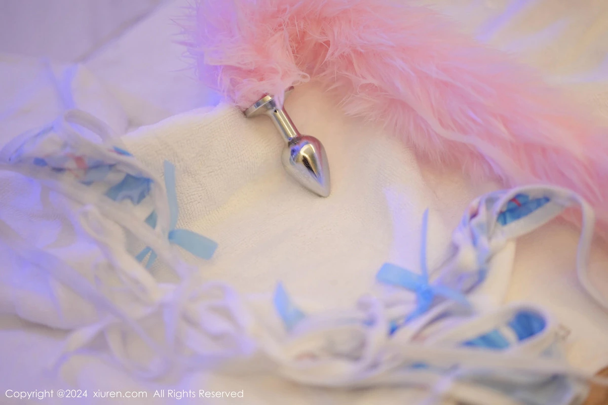 秀人集.com_[XiuRen秀人网]No.8478_女神妲己_Toxic私房浴室性感三点式连体内衣秀丰腴身姿诱惑写真88P