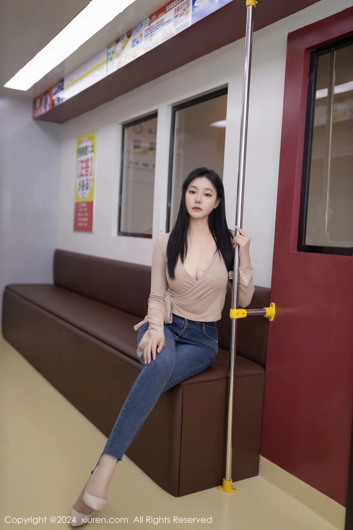 秀人集.com_[XiuRen秀人网]No.8498_模特安然anran杏色上衣配牛仔裤露性感内衣超薄肉丝完美诱惑写真79P