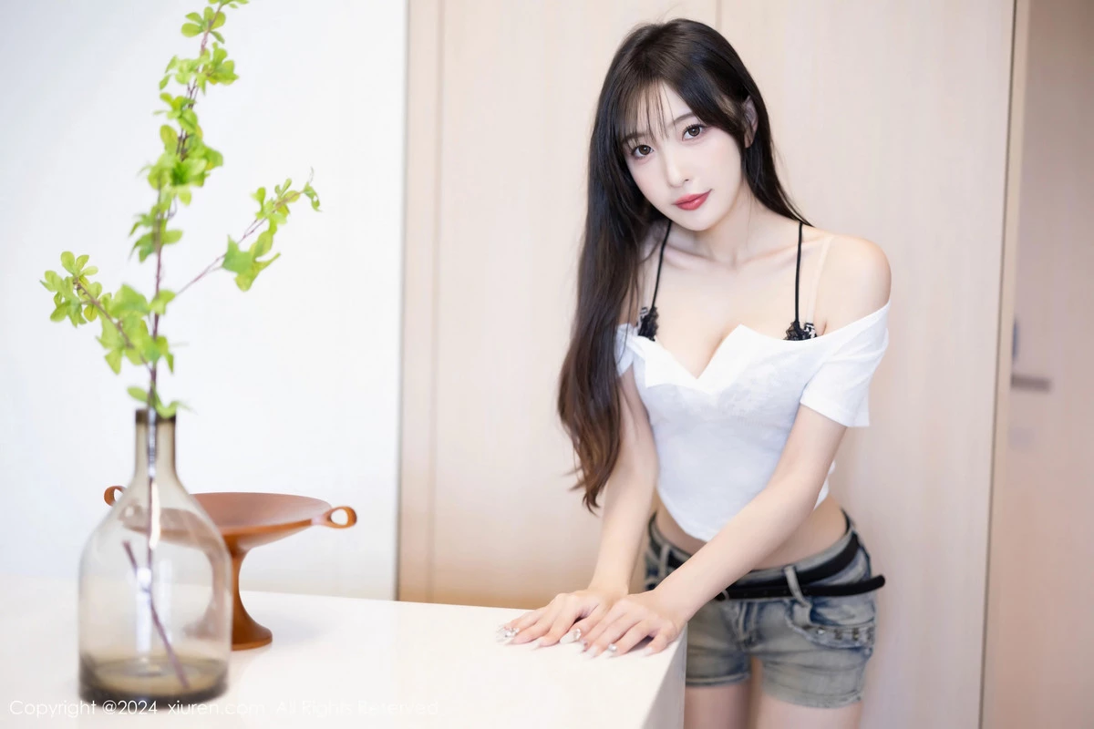 秀人集.com_[XiuRen秀人网]No.8504_模特林星阑性感白色短T配牛仔短裤露黑色蕾丝内衣撩人诱惑写真81P