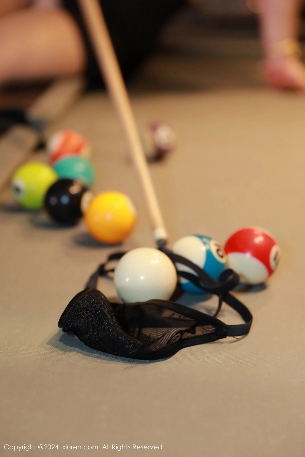 秀人集.com_[XiuRen秀人网]No.8505_模特王婉悠Queen台球场景性感白T配黑短裙秀丰满身材诱惑写真96P