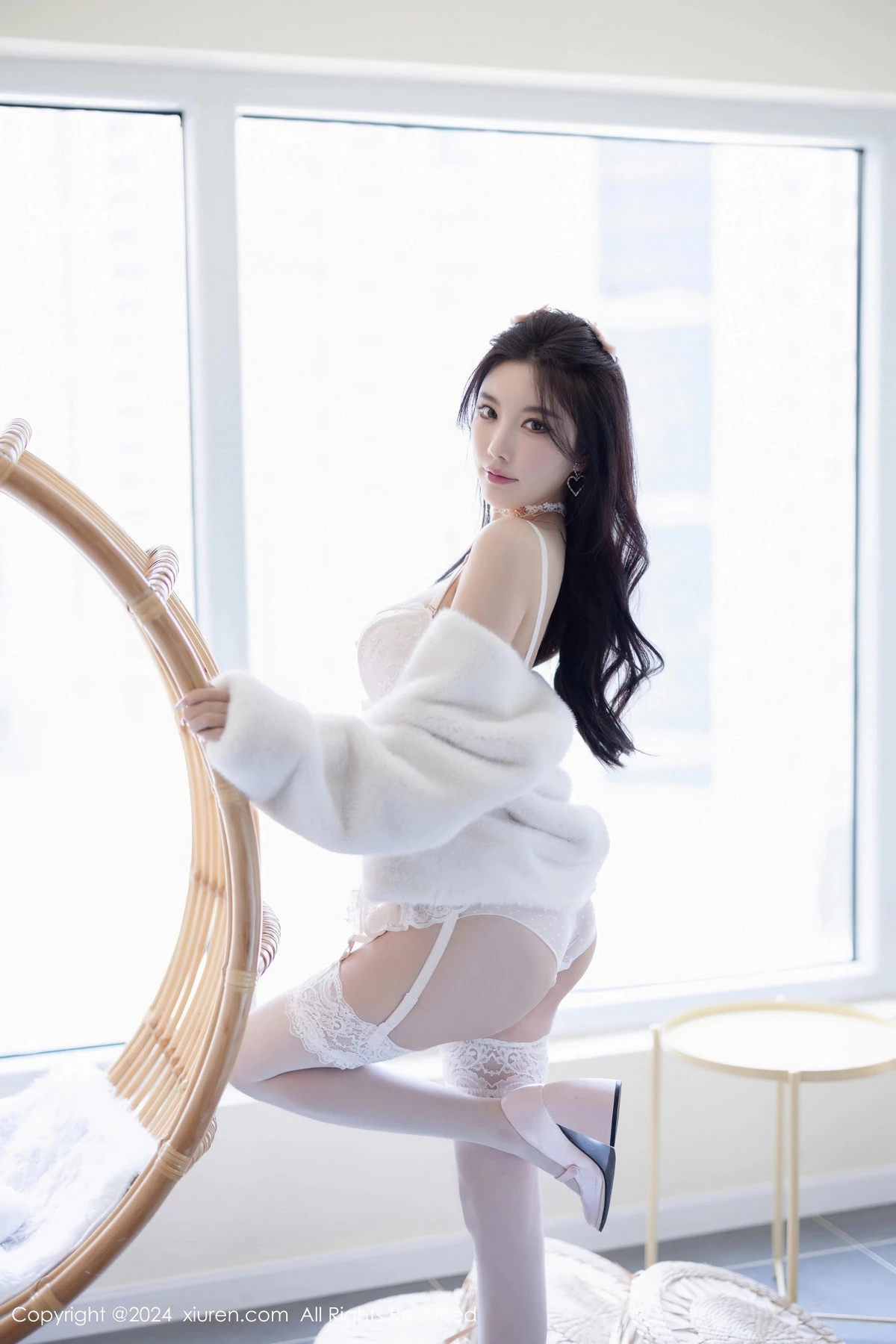 秀人集.com_[XiuRen秀人网]No.8570_女神杨晨晨Yome性感白色连衣短裙配白丝吊袜秀完美身材诱惑写真80P