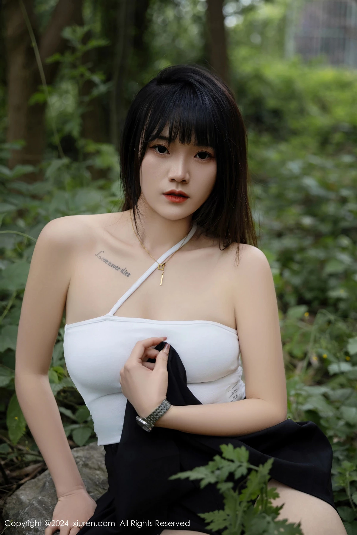 秀人集.com_[XiuRen秀人网]No.8586_模特唐安诺户外性感黑色百褶裙配黑色丝袜秀曼妙身姿迷人写真81P