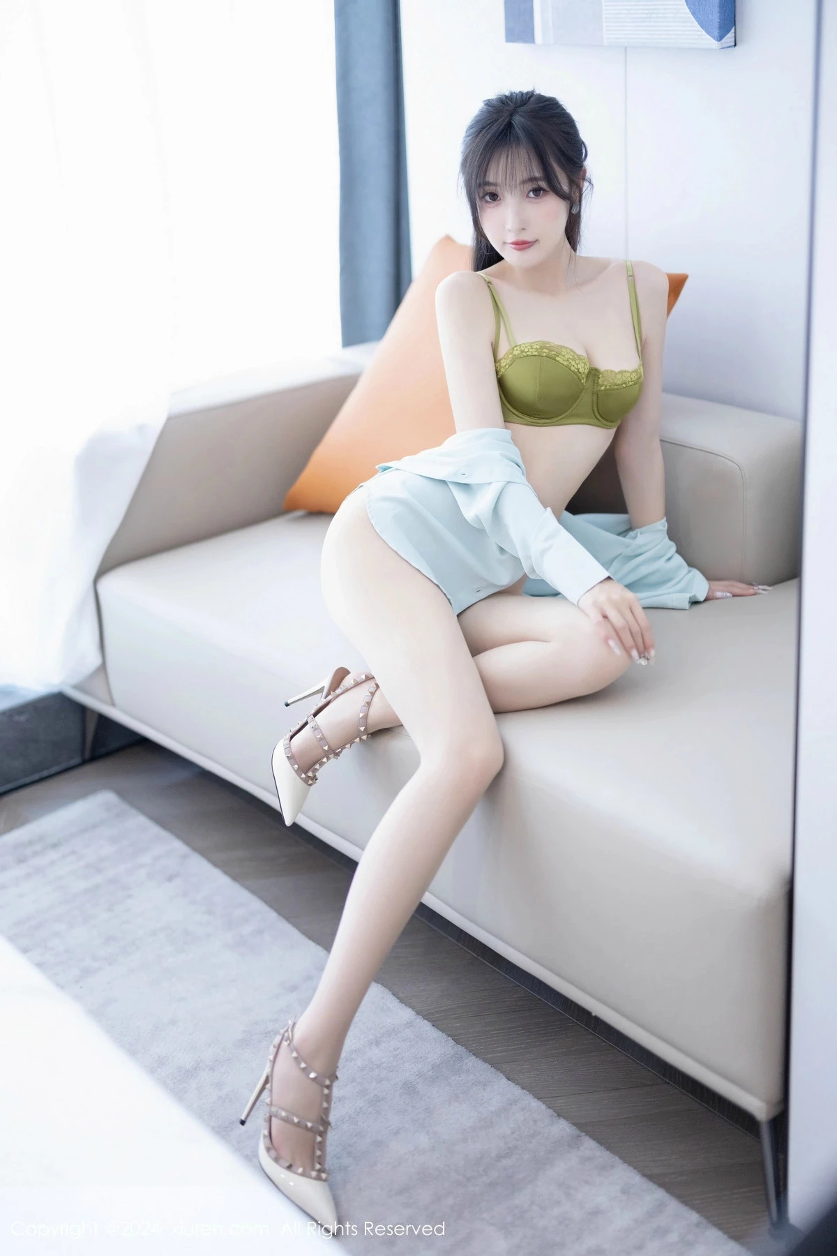 秀人集.com_[XiuRen秀人网]No.8589_模特林星阑性感浅绿衬衫配白短裙露超薄肉丝秀曼妙身姿诱惑写真86P