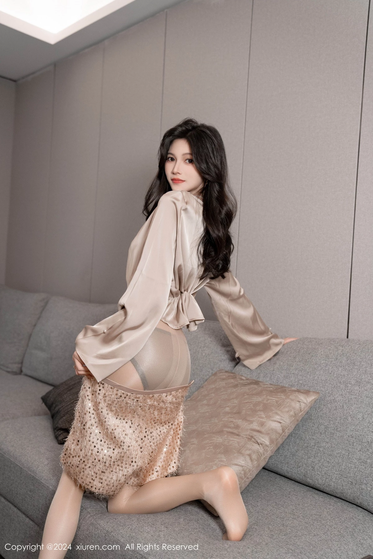 秀人集.com_[XiuRen秀人网]No.8617_模特程程程性感浅色衬衫露轻透内衣配超薄肉丝秀苗条身材诱惑写真94P