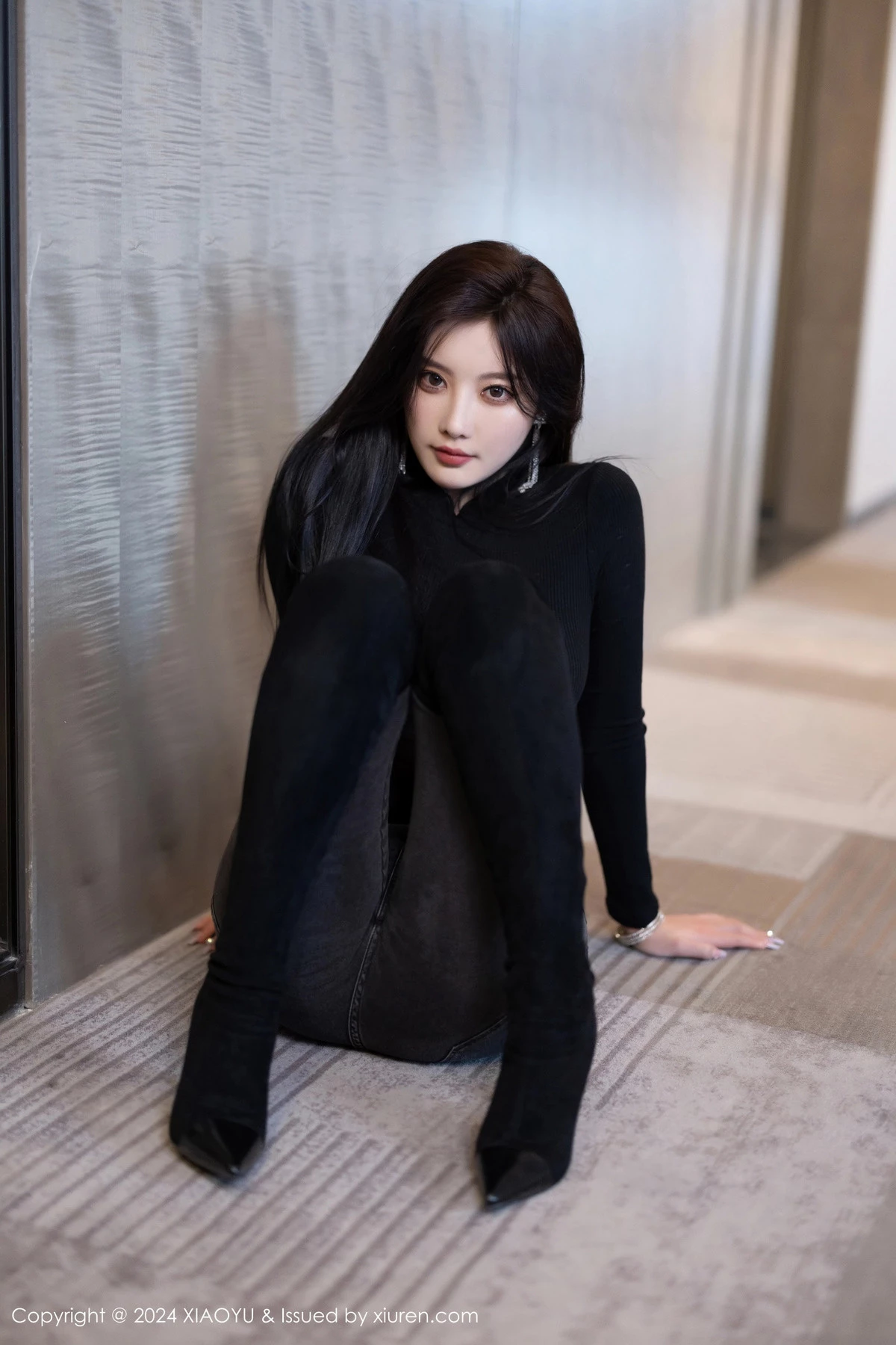 秀人集.com_[XiaoYu画语界]Vol.1243_女神杨晨晨Yome性感黑色网状服饰配黑长靴秀丰腴身材诱惑写真81P