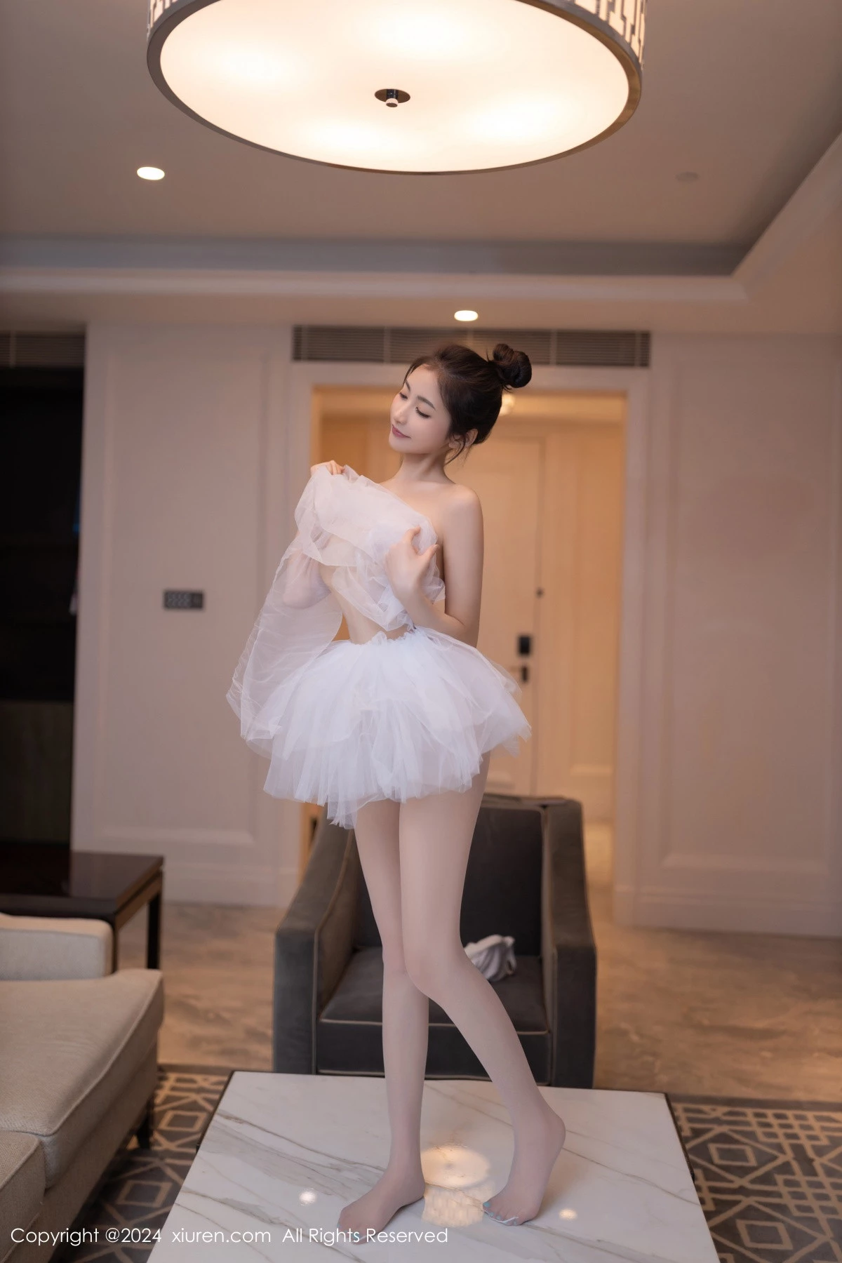 秀人集.com_[XiuRen秀人网]No.8657_模特鱼尾fish私房性感白色芭蕾短裙配白丝袜秀美腿玉足迷人写真80P